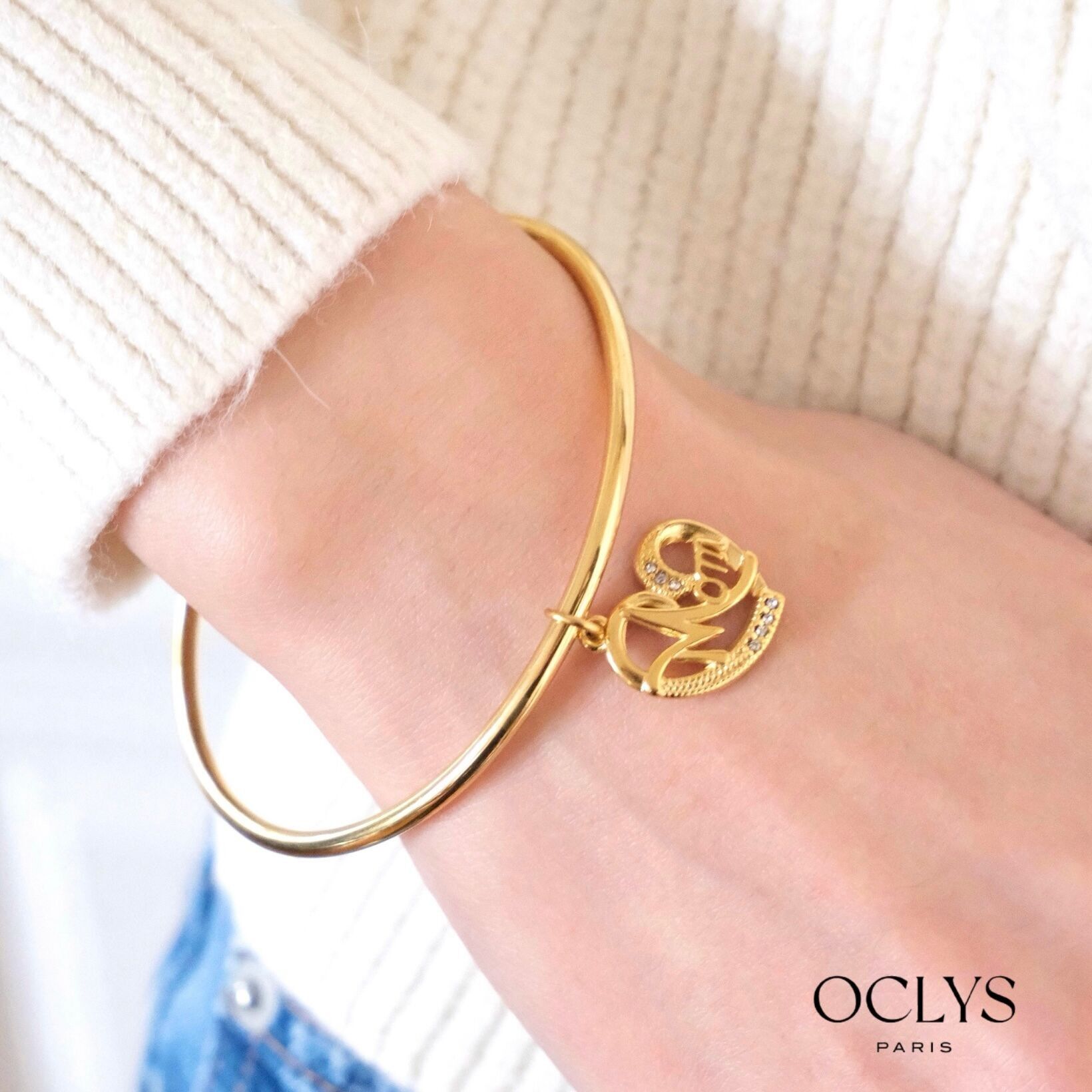 Bracciale rigido chiuso liscio con ciondolo a forma di cuore mamma in acciaio inossidabile