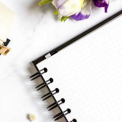 Bullet Journal / Cuaderno de puntos con tapa dura y encuadernación en espiral - that girl