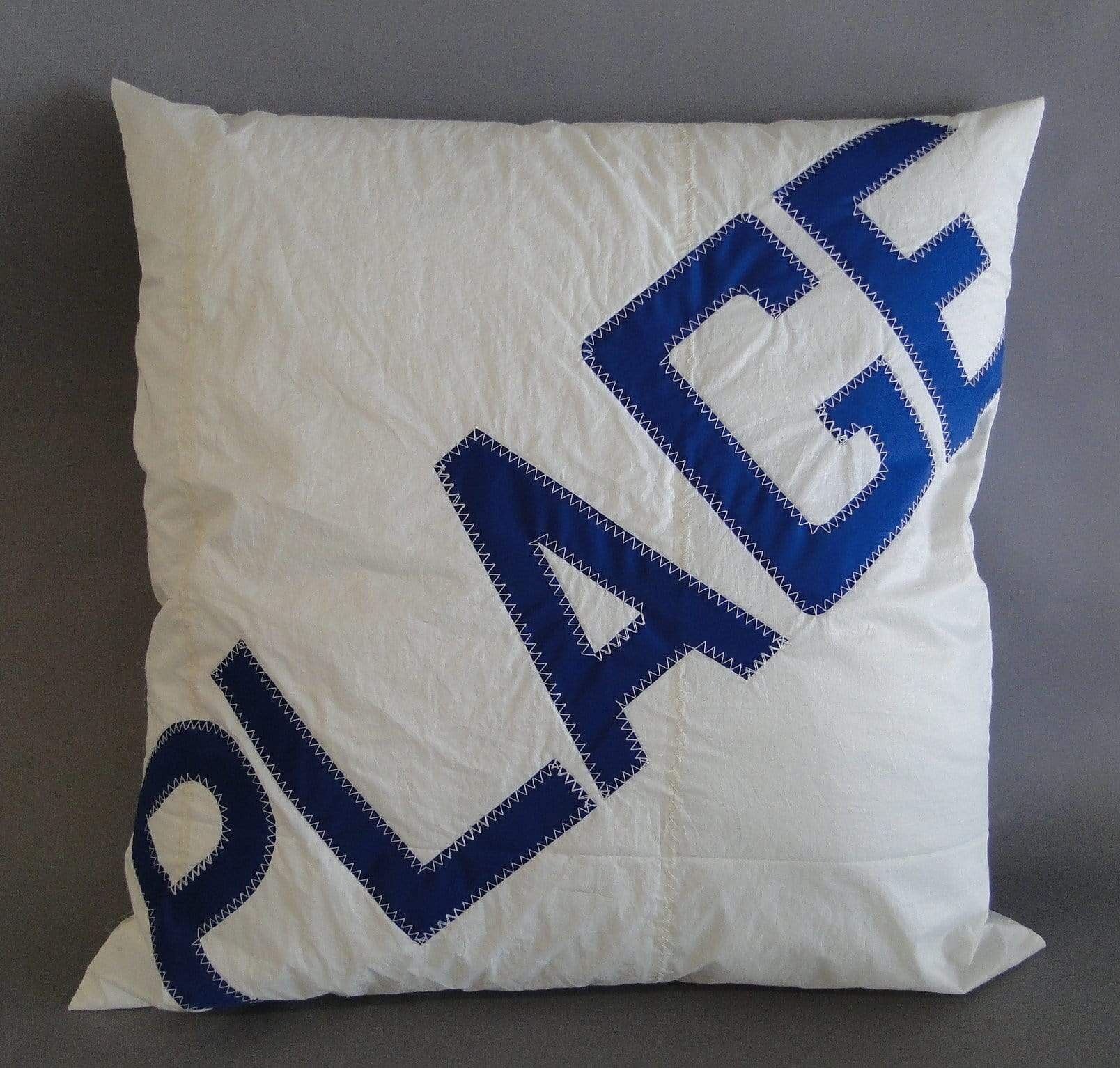 Cuscino “SPIAGGIA”.