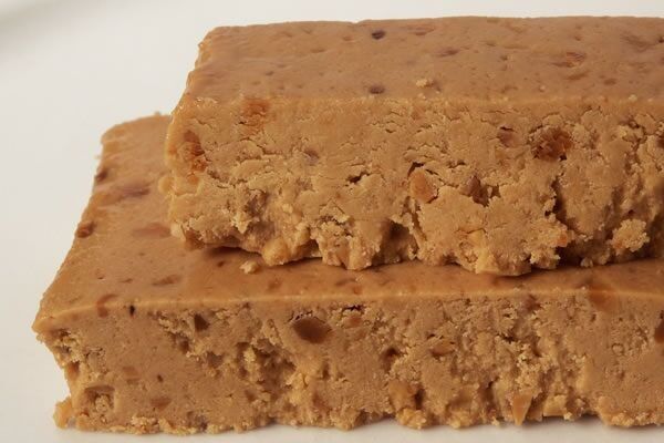 Tavoletta all'essenza di torrone vegano