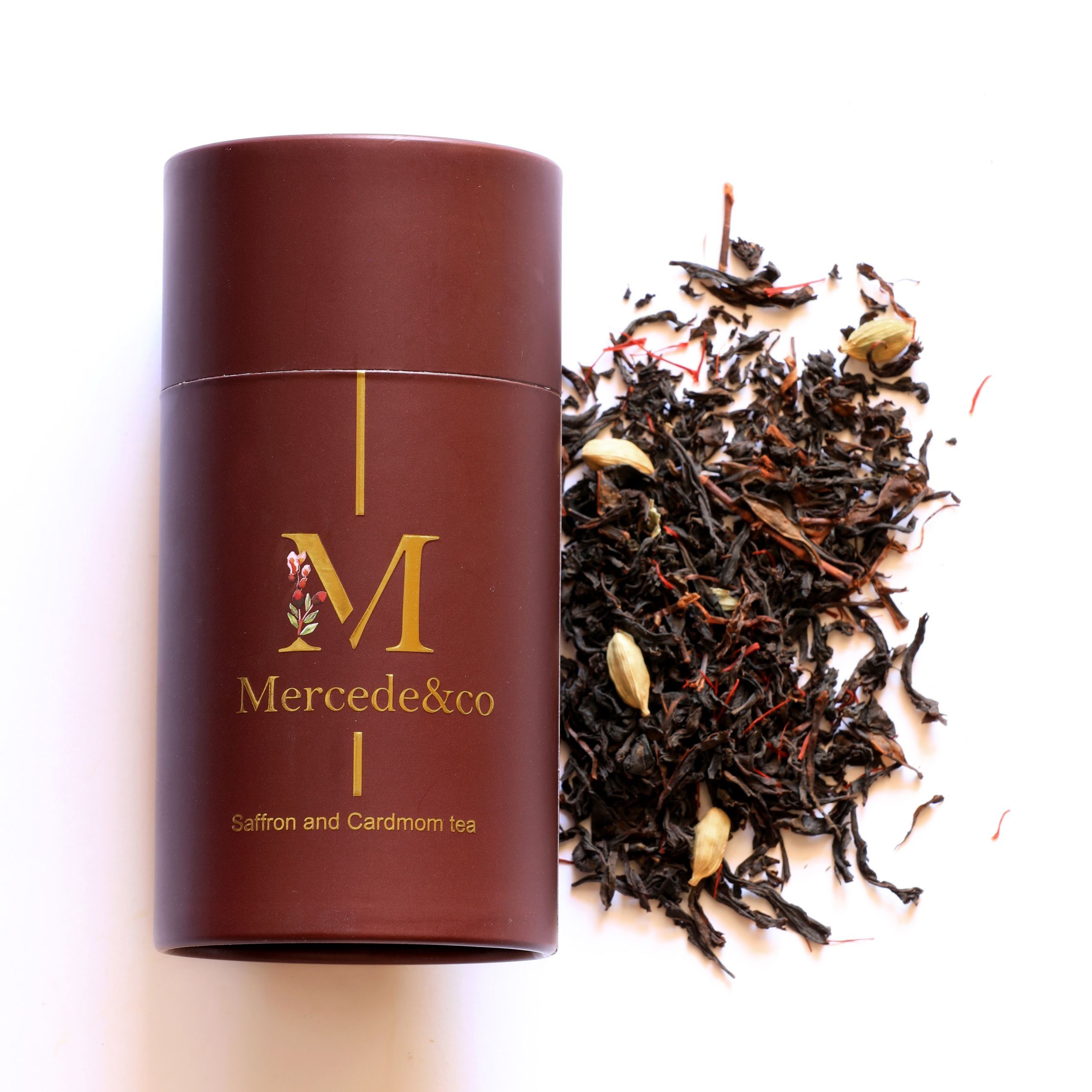 tè allo zafferano e cardamomo