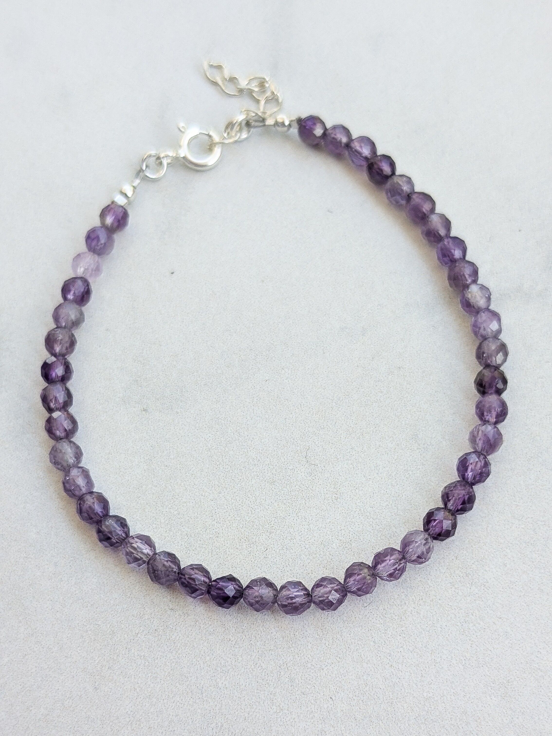 Bracciale in ametista sfaccettata da 3 mm e argento 925