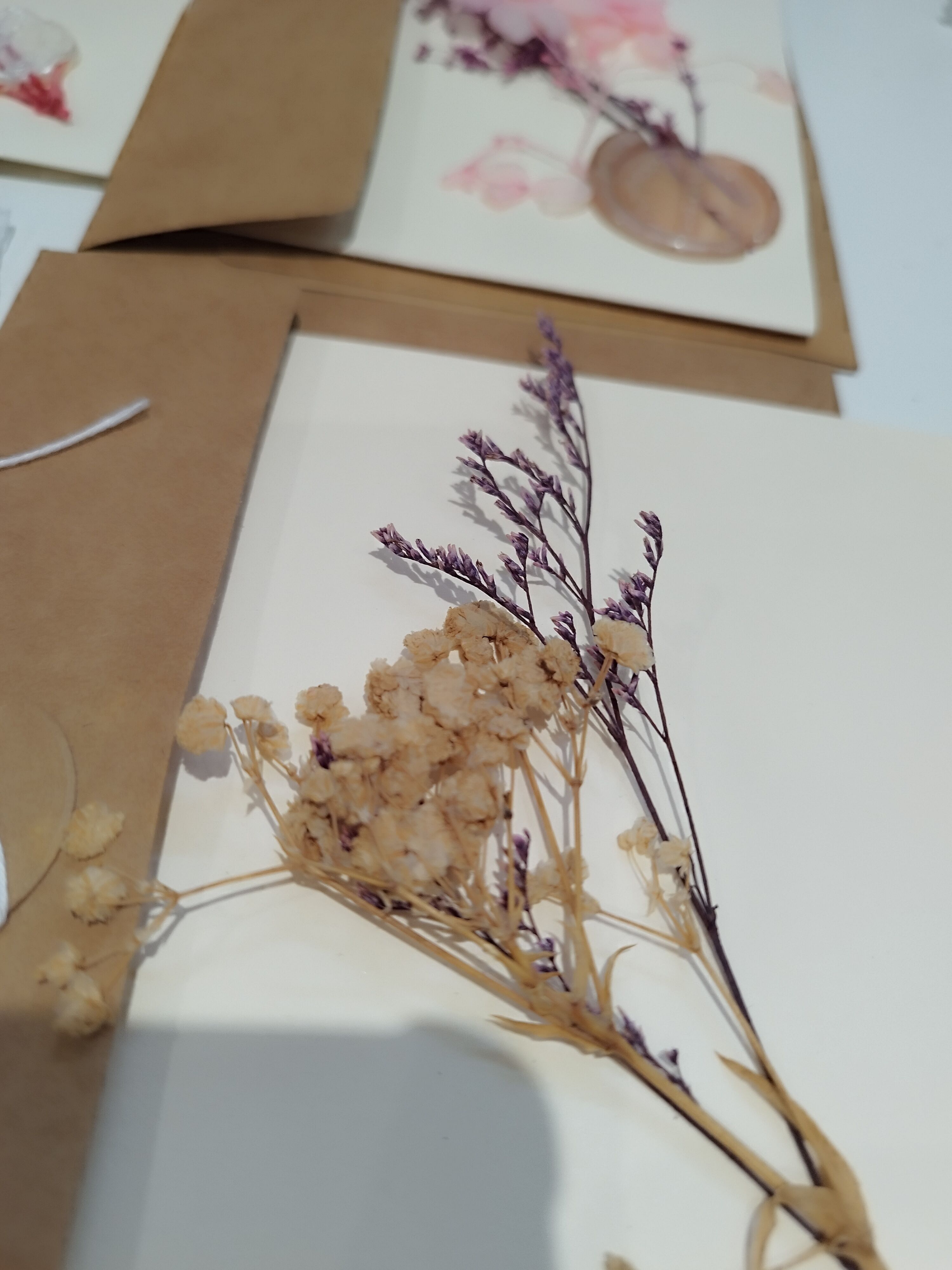 Fiori secchi e carta cerata - Fatti a mano