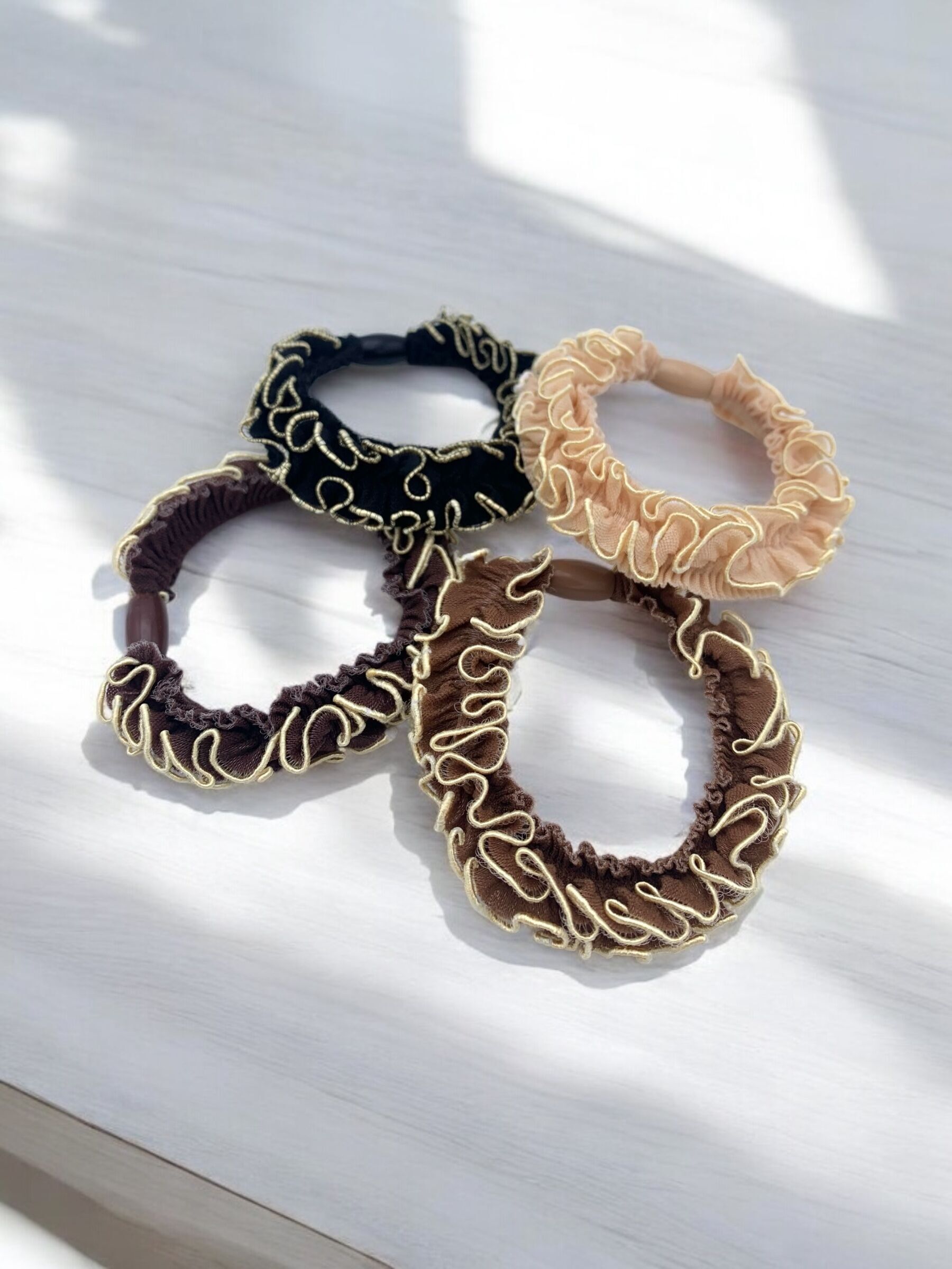 Elastico con volant TT01