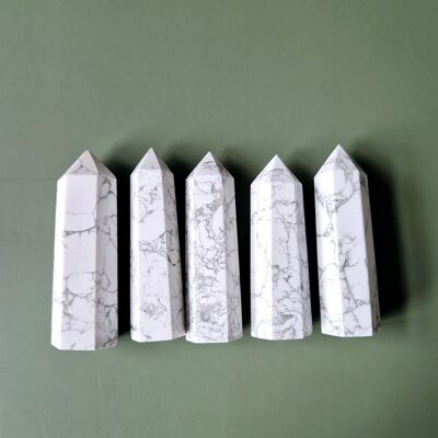 Howlite Gemstone Tower 8-10cm / Howlite Obelisk Rust Cuddle Stone