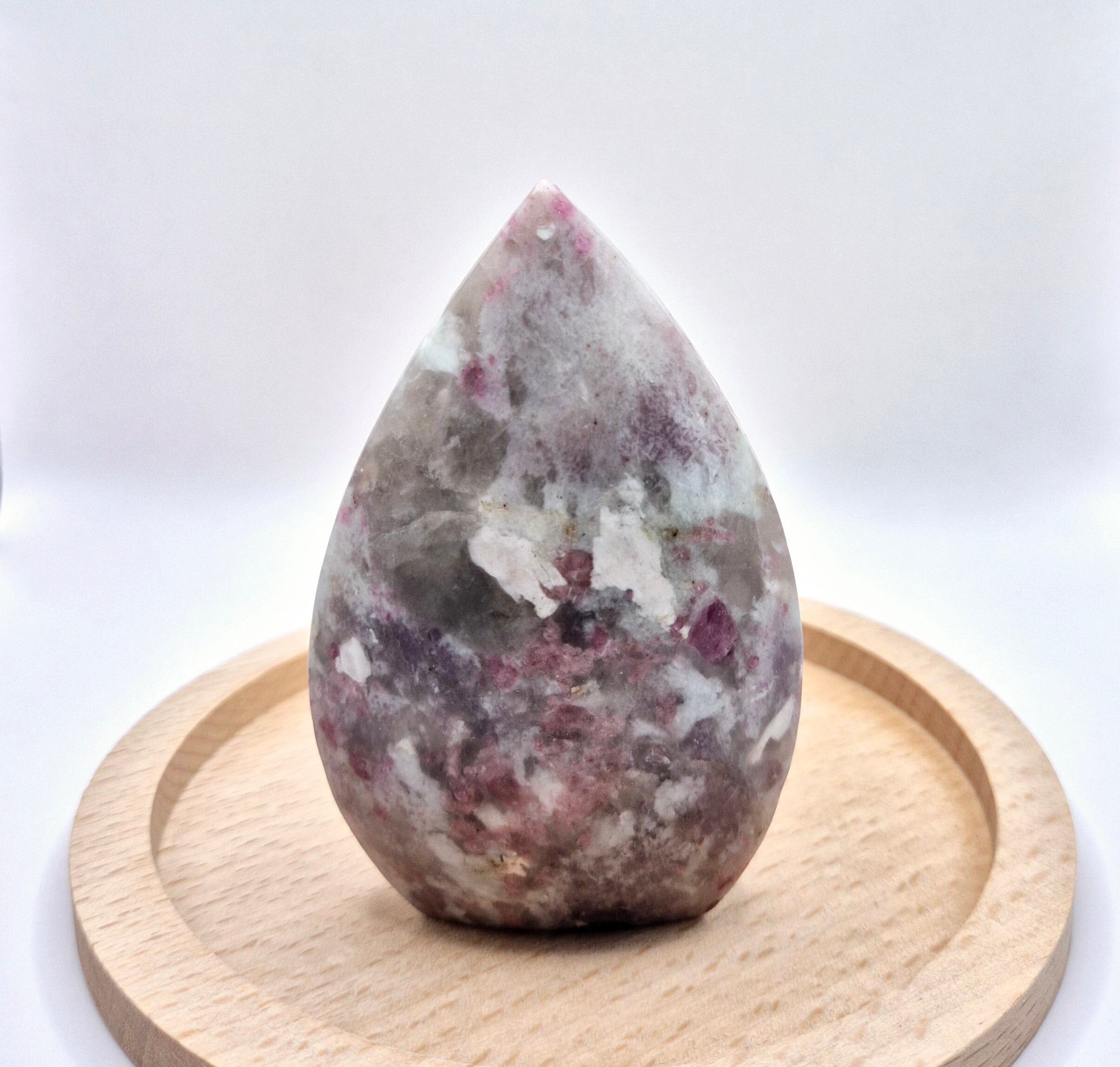 Rara goccia di tormalina con fiori di pruno - cristallo di pietra preziosa di liquirizia 270gr.