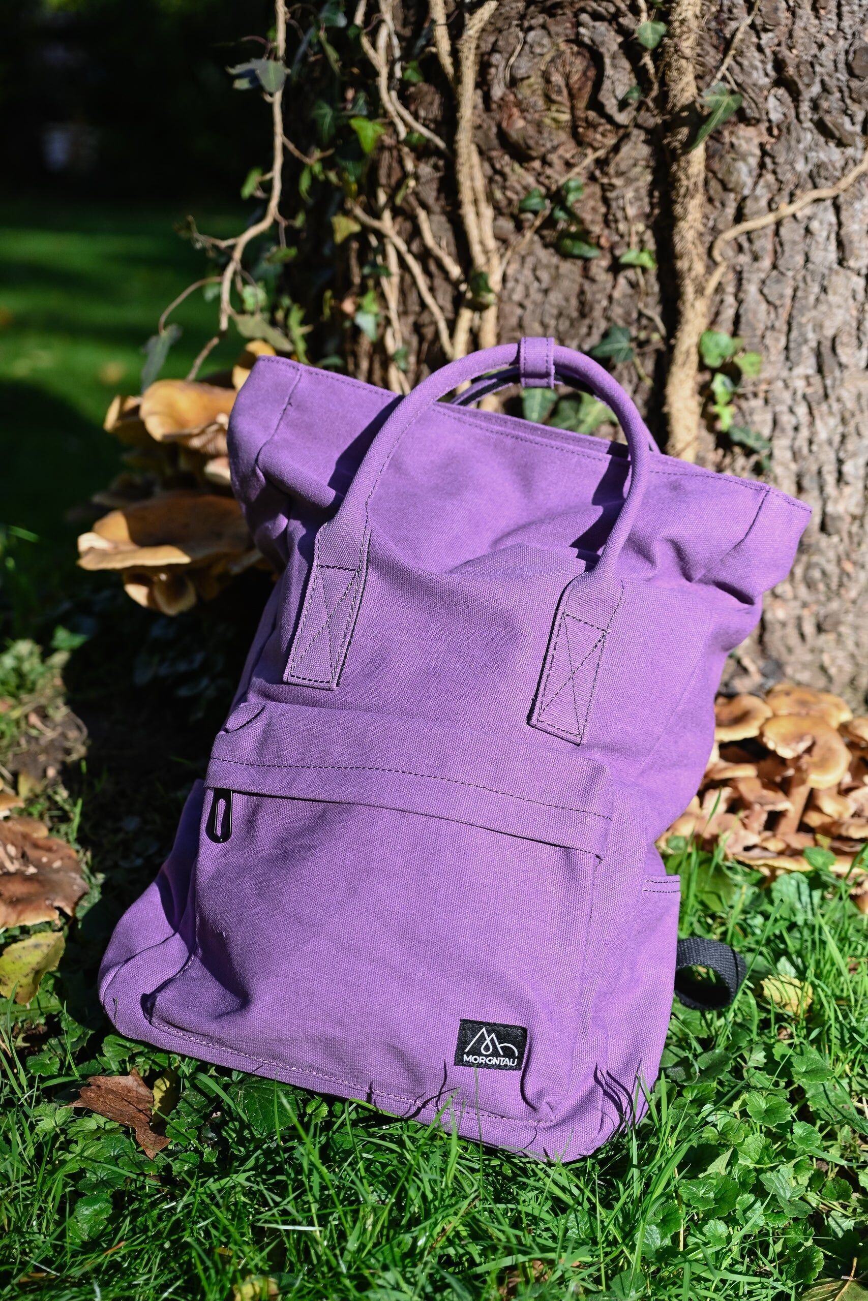 MORGNTAU Canvas-Rucksack "Kolibri" mit Tragegriffen - Dark Purple