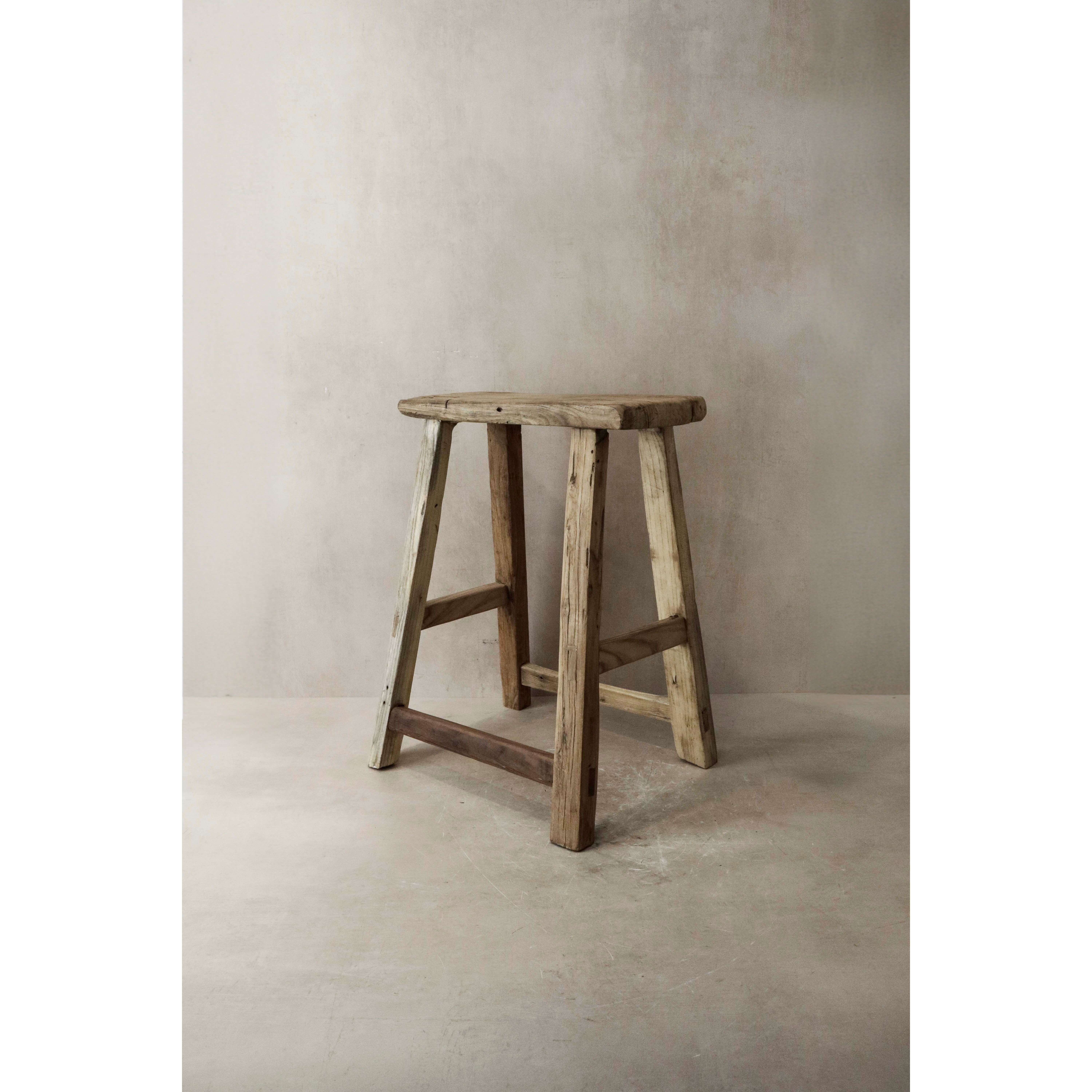 Rustikaler Vintage-Hocker aus Ulmenholz - Mittelgroß - Nr. 7