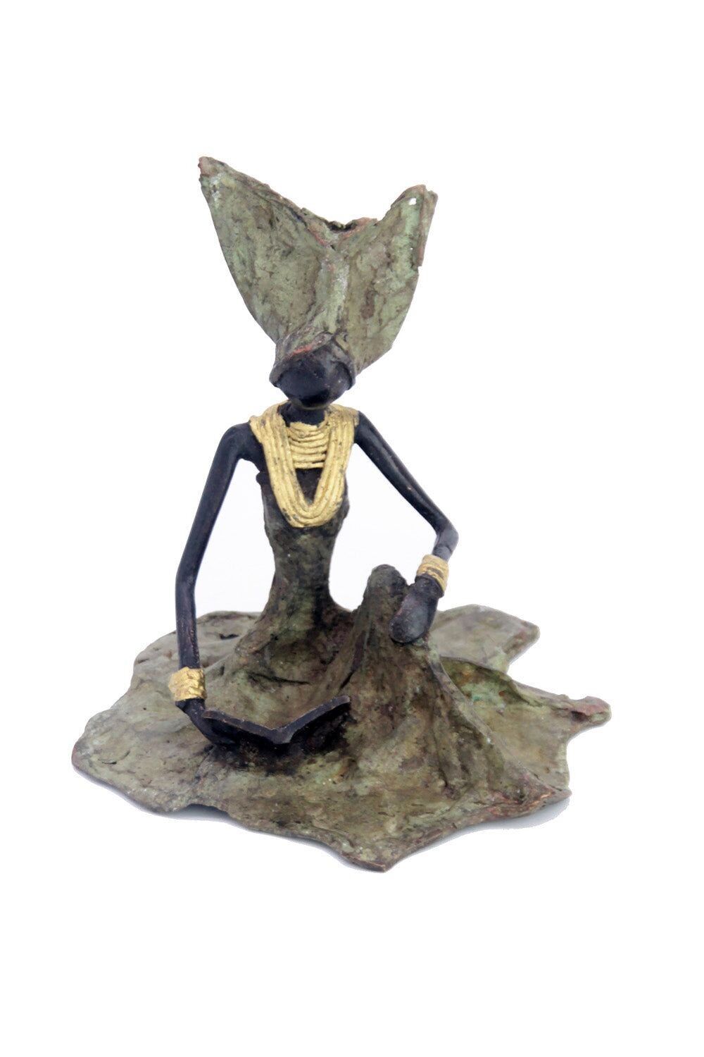 Bronzo seduto a terra 25 cm verde n°6