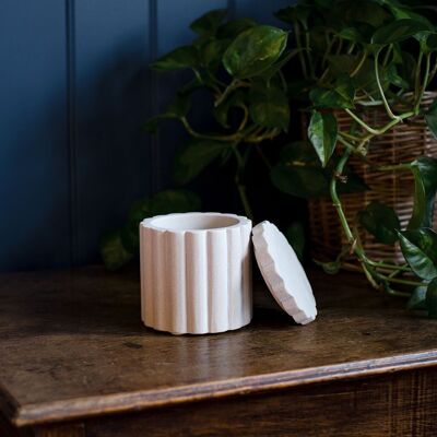 Petit pot de rangement décoratif côtelé en grès Penryn