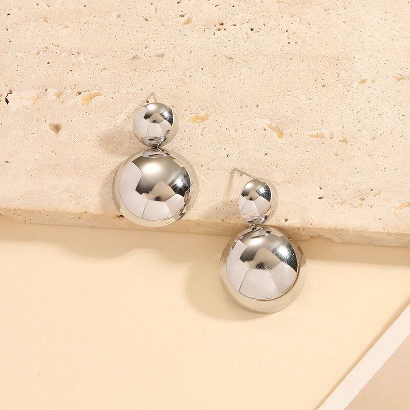 Orecchini in argento con doppia emisfero lucido