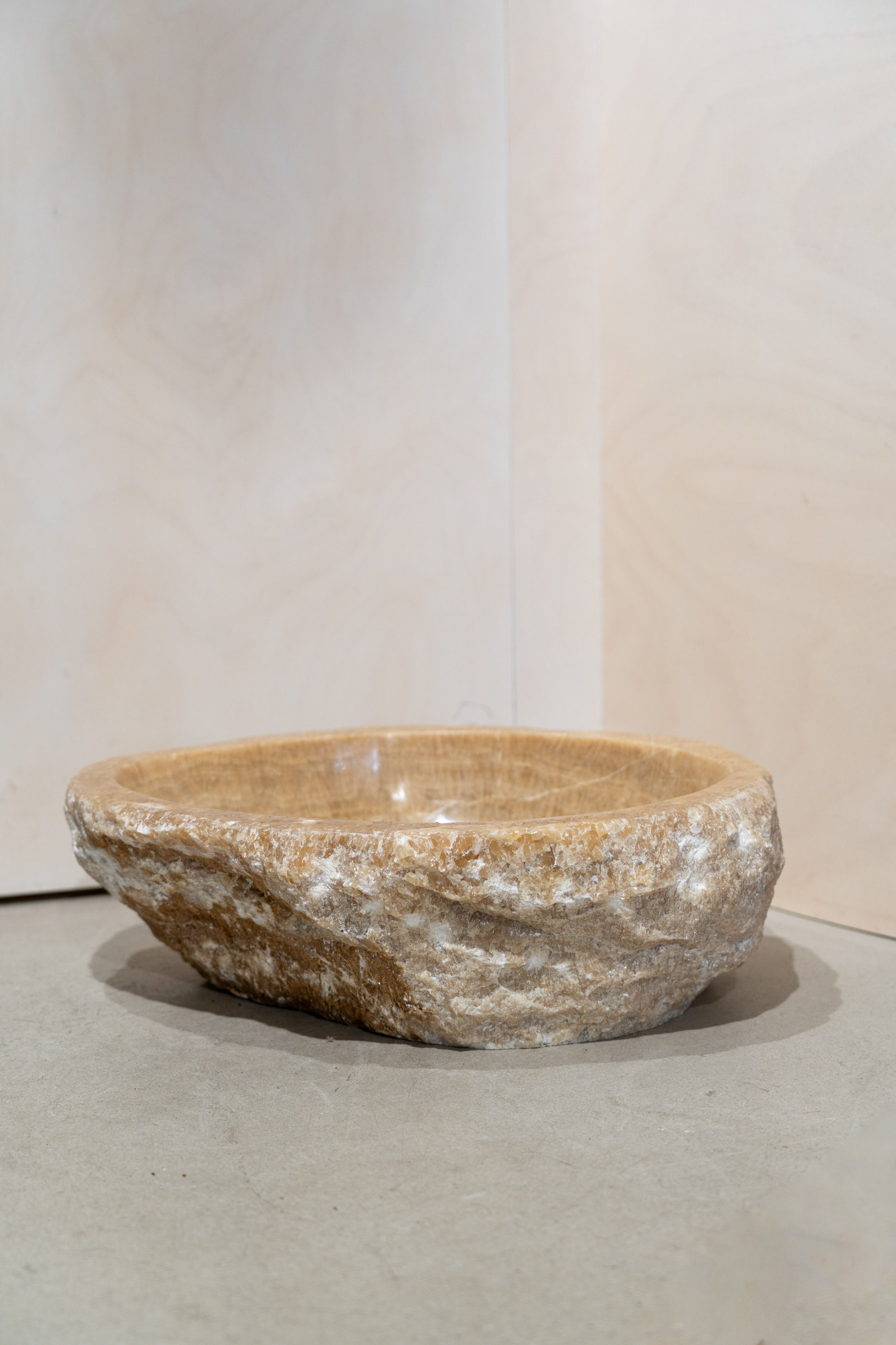 Waschbecken \ Spüle aus Onyx mit natürlichem Rand