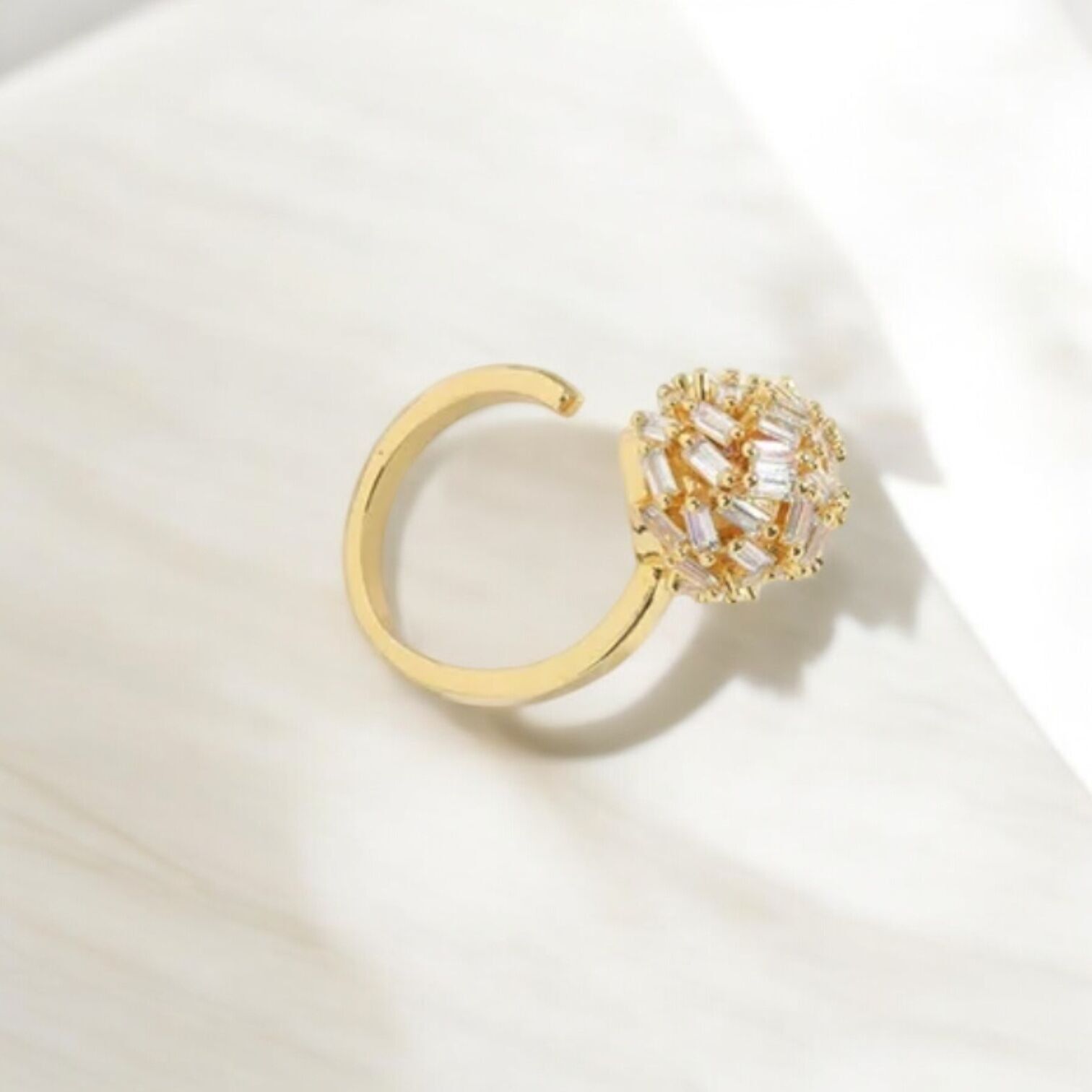 Ring Bonny gold plated with zircons