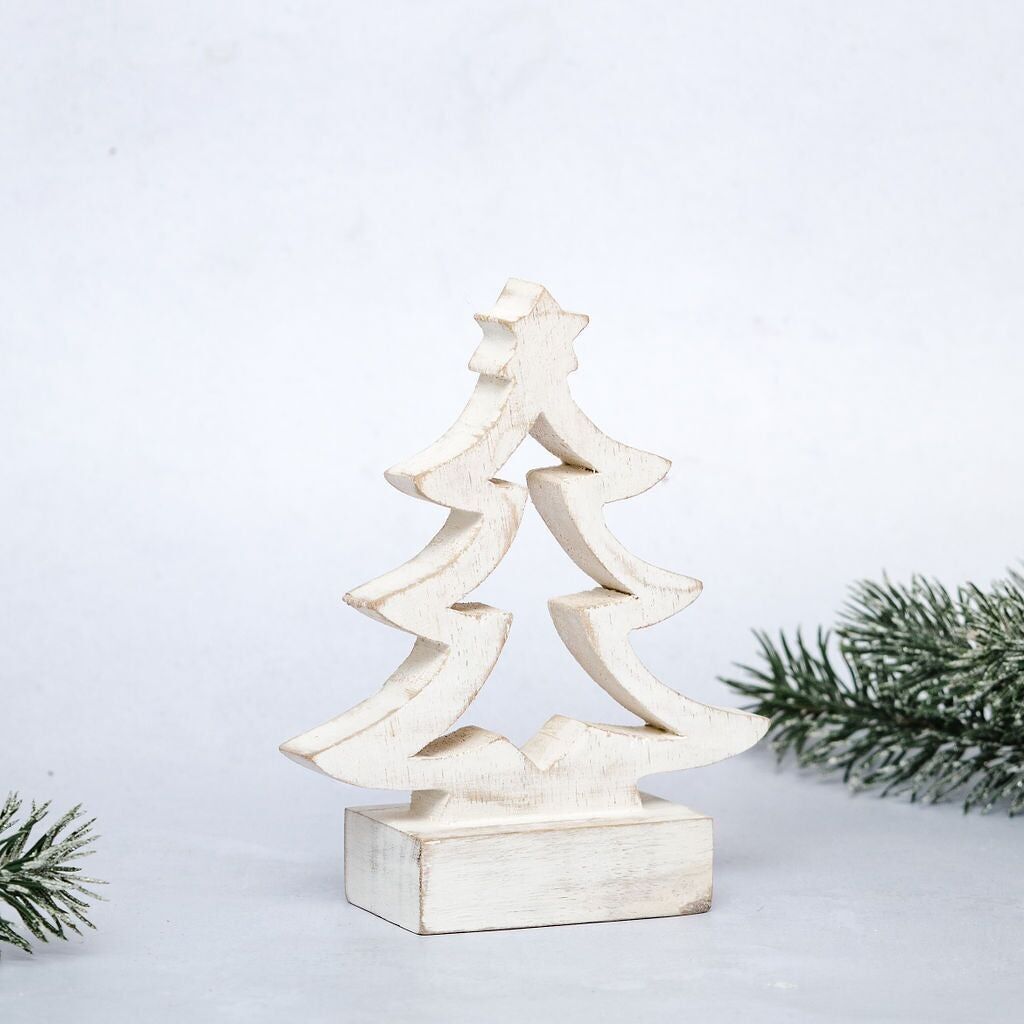 Daphne, piccola decorazione natalizia autoportante imbiancata