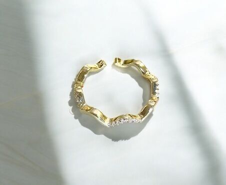 Ring Sissi gold plated with zircons