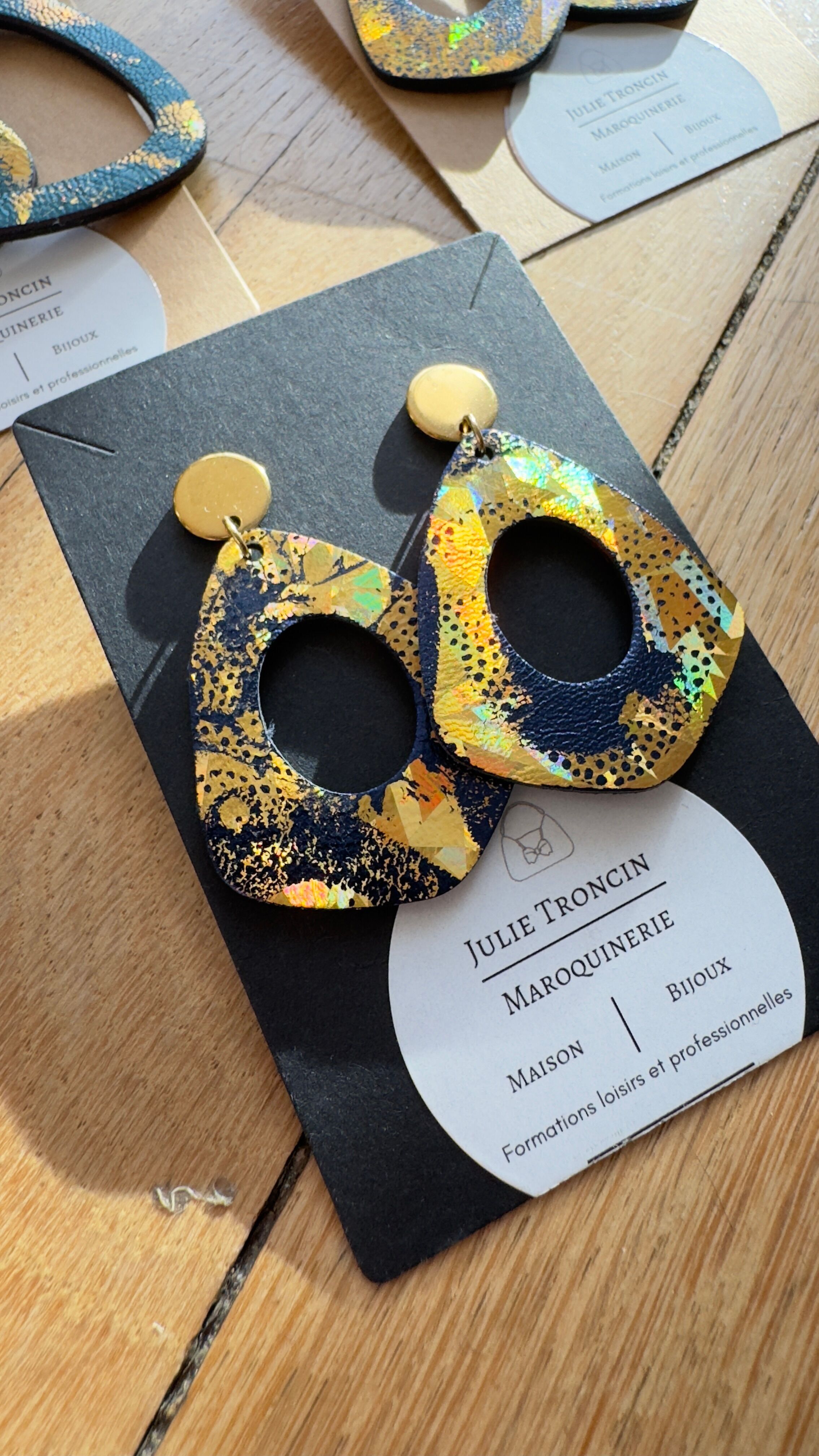 Pendientes de aro holográficos