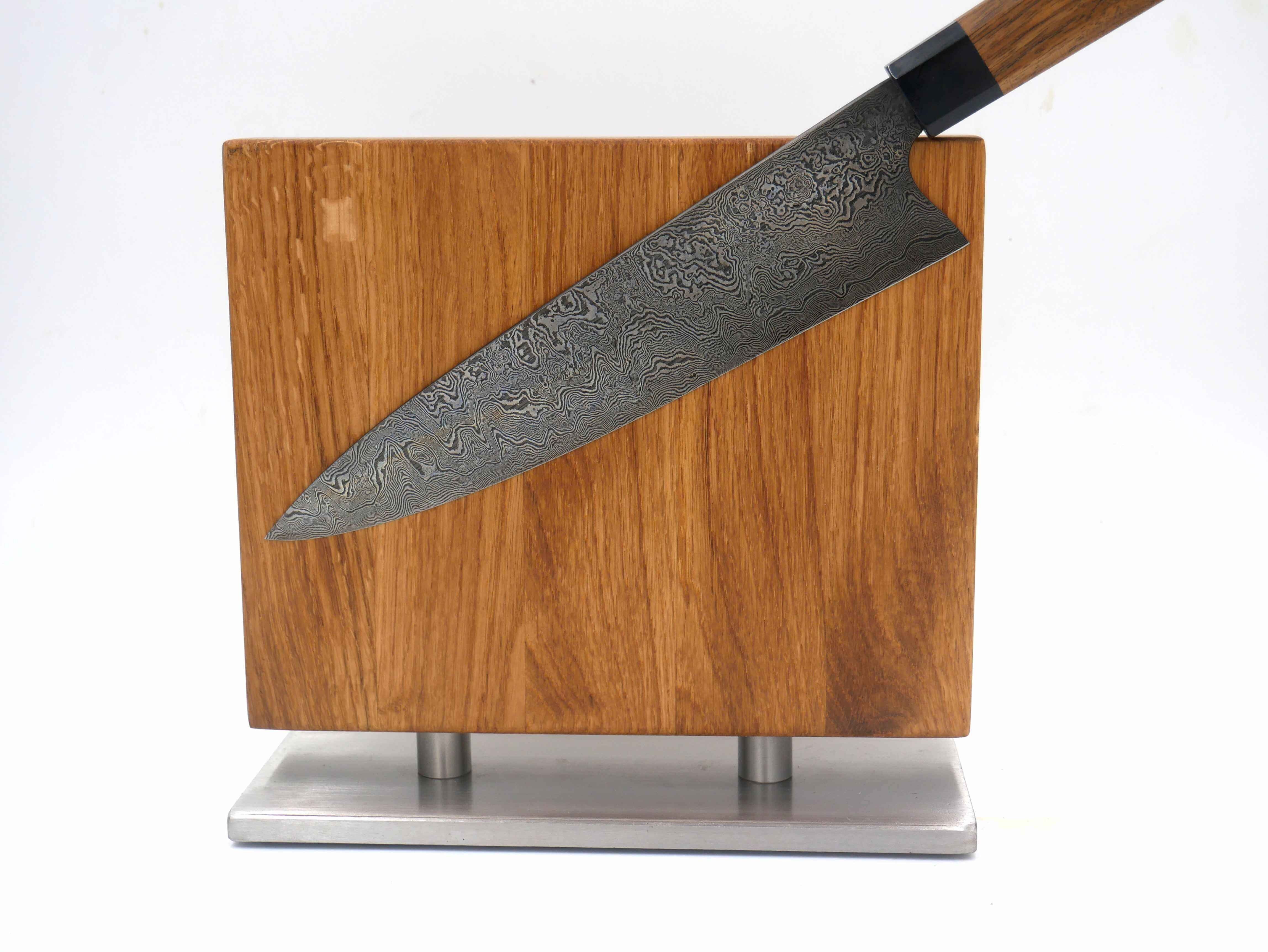 Ceppo portacoltelli in rovere e base flottante in acciaio inox