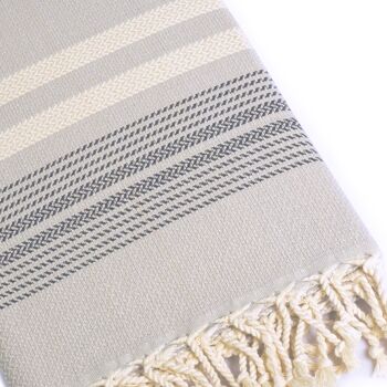 Serviette Tricolore Chevrons Gris à Rayures Noires 4