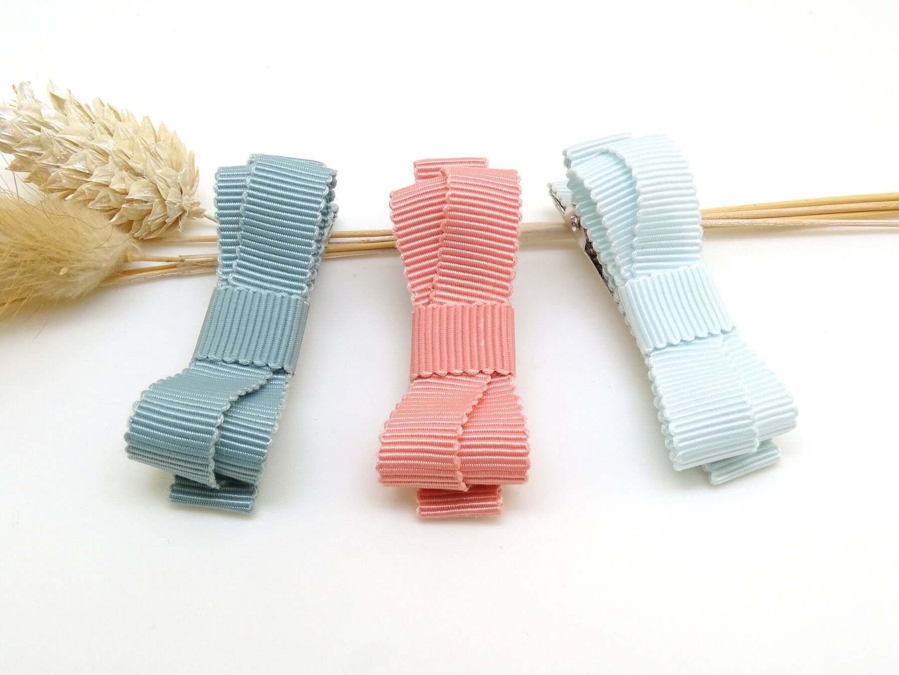 Haarspange mit Doppelknoten