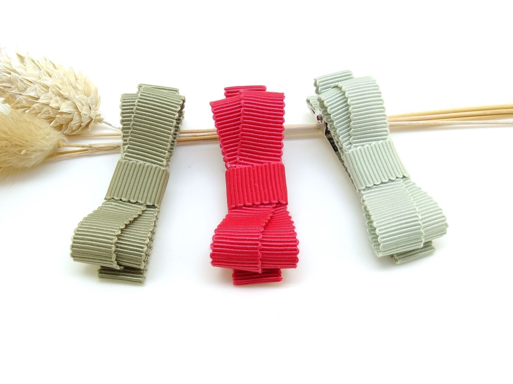 Haarspange mit Doppelknoten