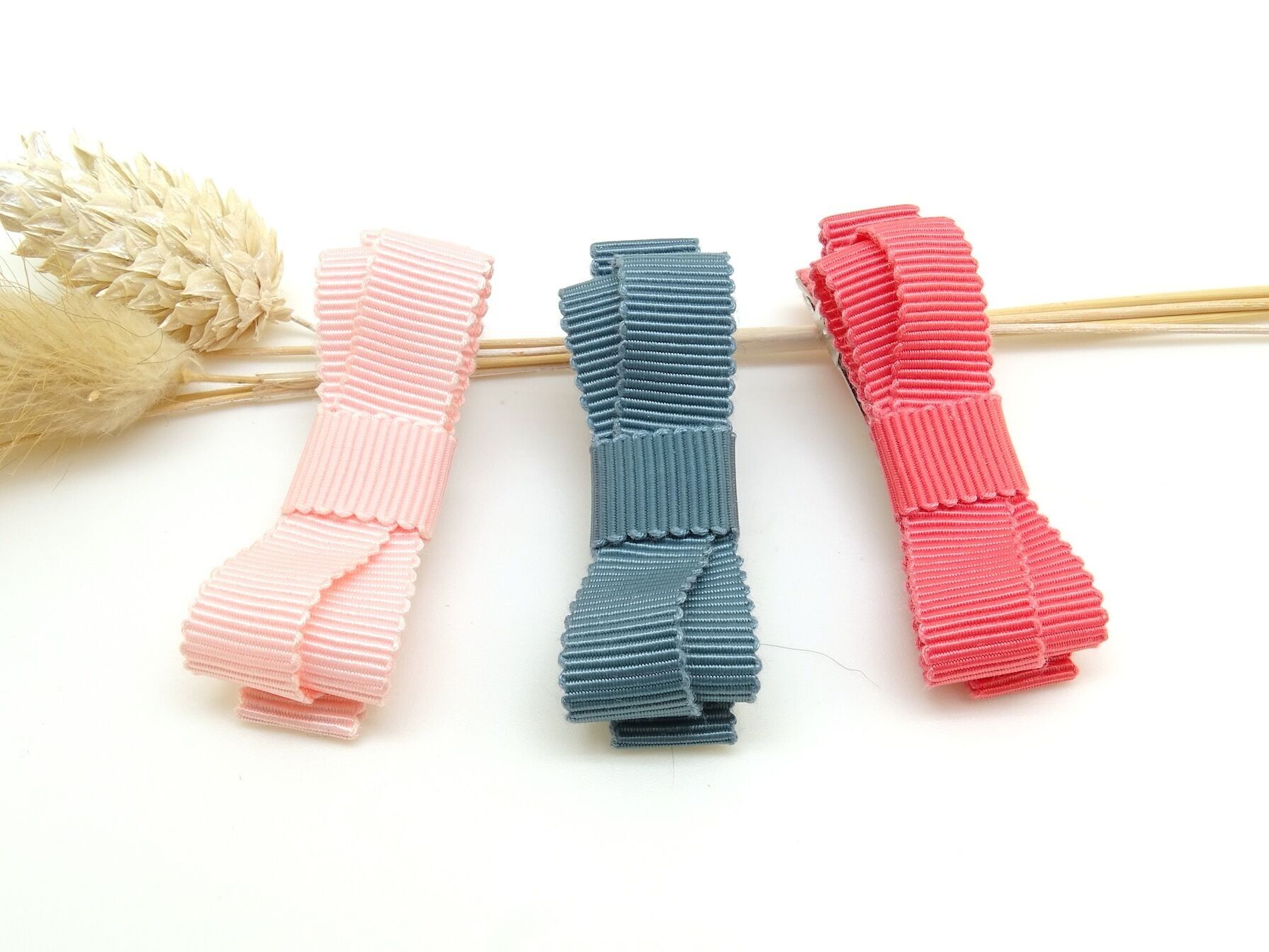 Haarspange mit Doppelknoten