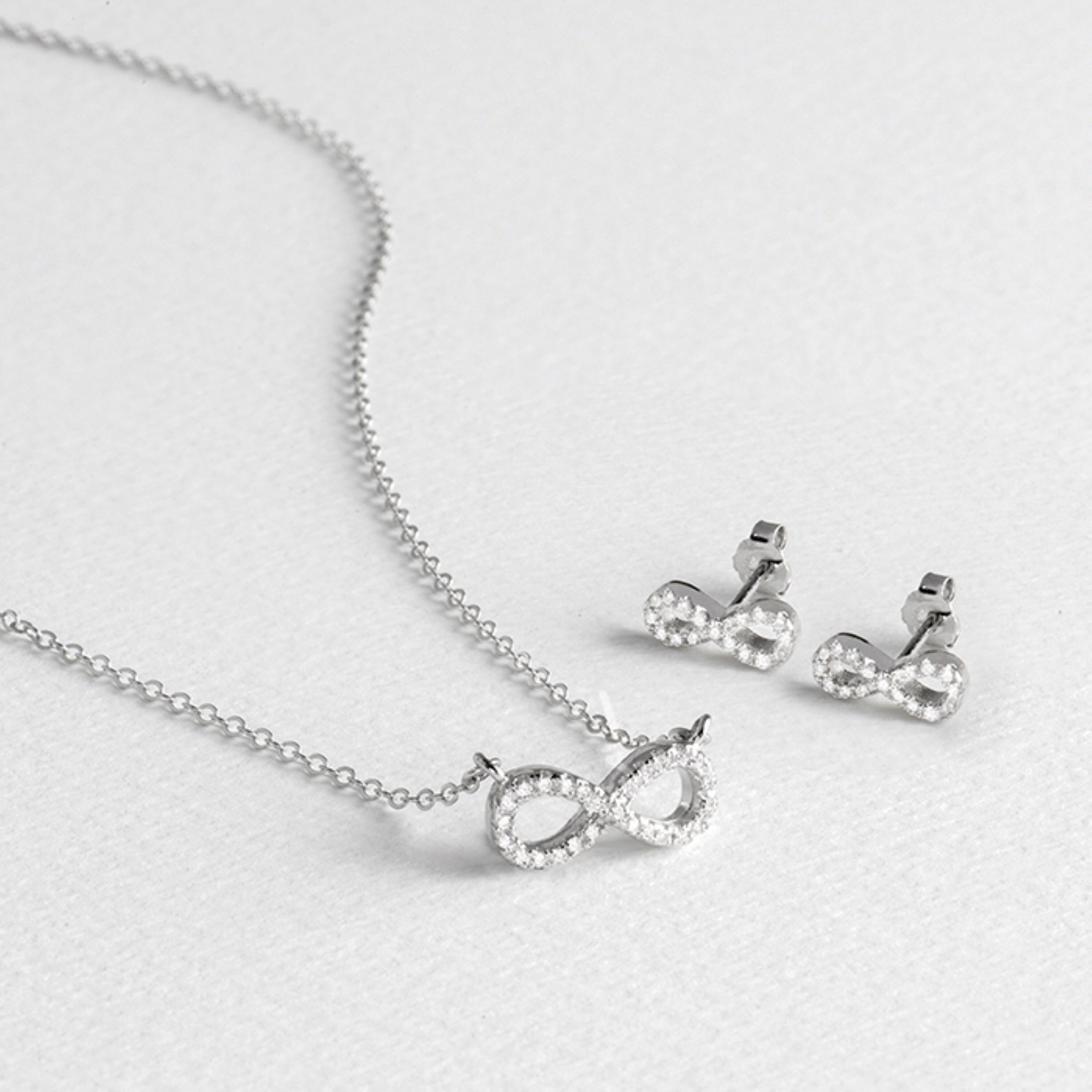 Set di orecchini e collana in argento sterling 925 Luxenter Munthir