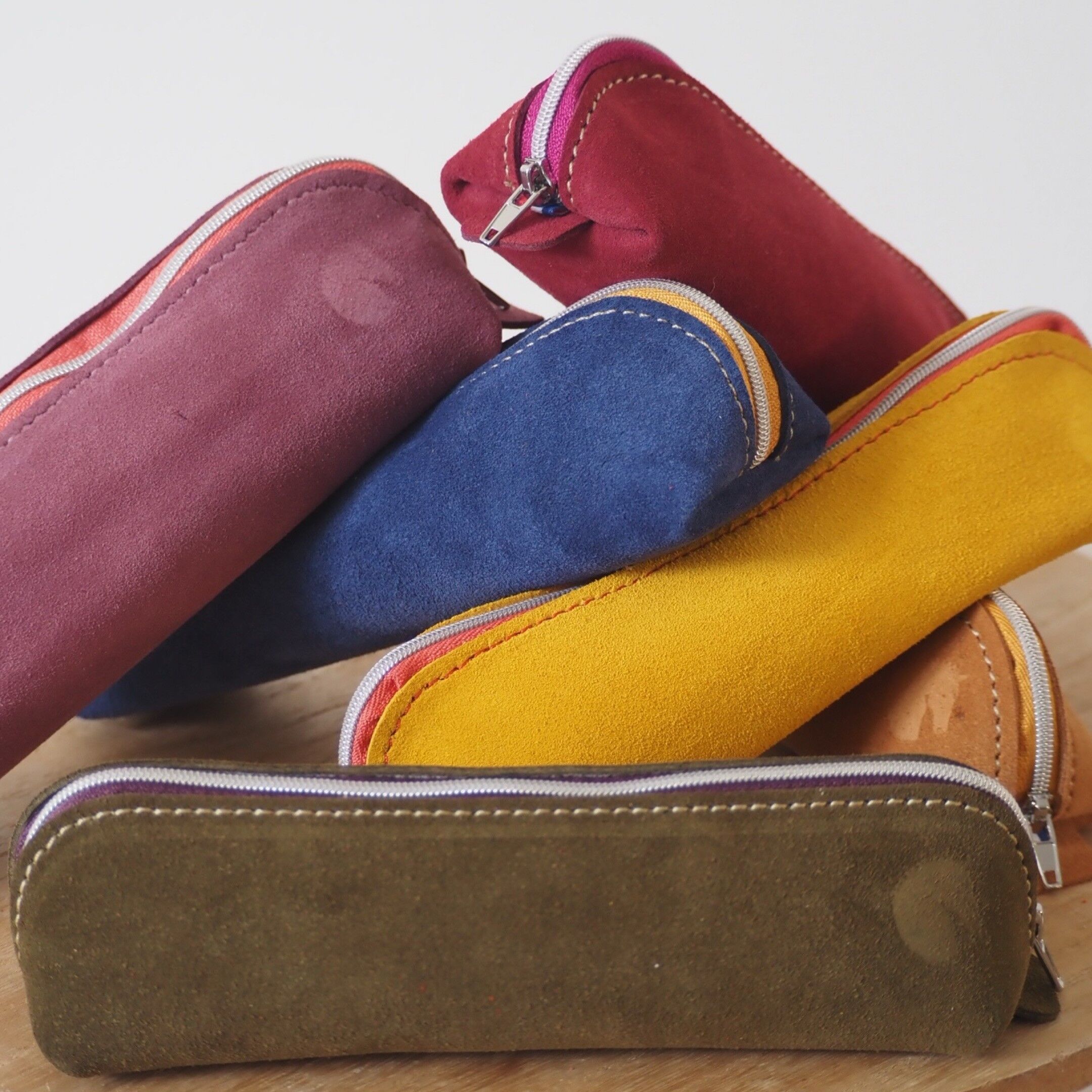 Taschen aus weichem Spaltleder, hergestellt in Frankreich