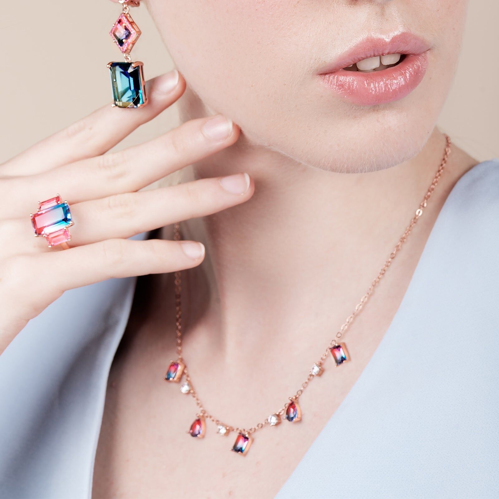 Collana Luxenter in argento sterling 925 con quarzo idrotermale blu sfumato rifinita in oro rosa 18 carati - Anfis