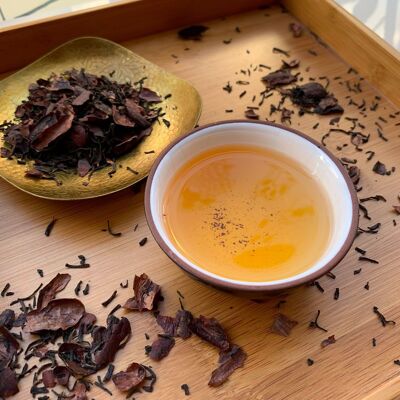Schwarzer Tee - Qimen Kao ／ Chinesischer Tee & Kakaoschalen