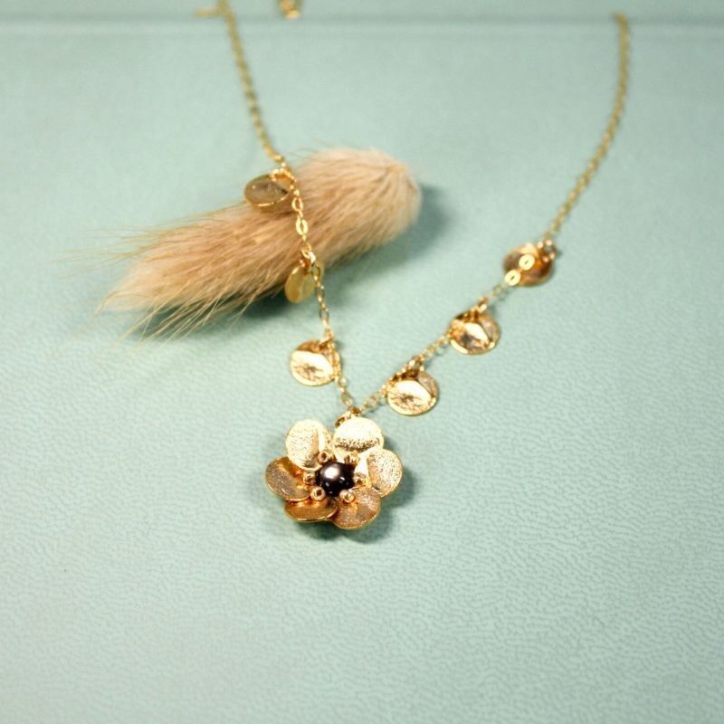 Zélie - Collana in madreperla grigia