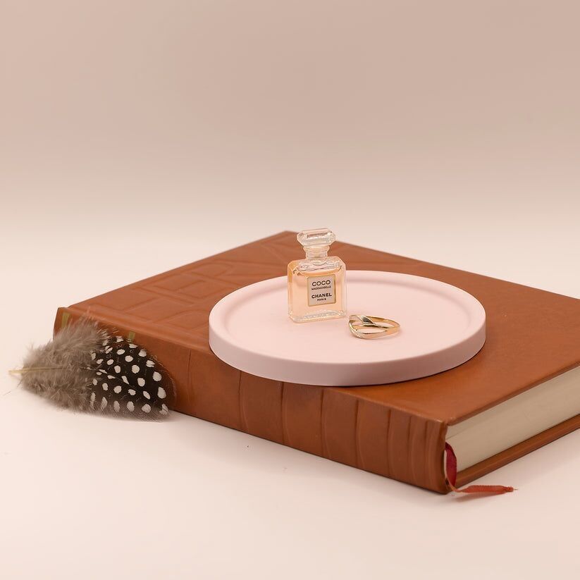 Plateau en jesmonite - Maria (couleur rose pastel)