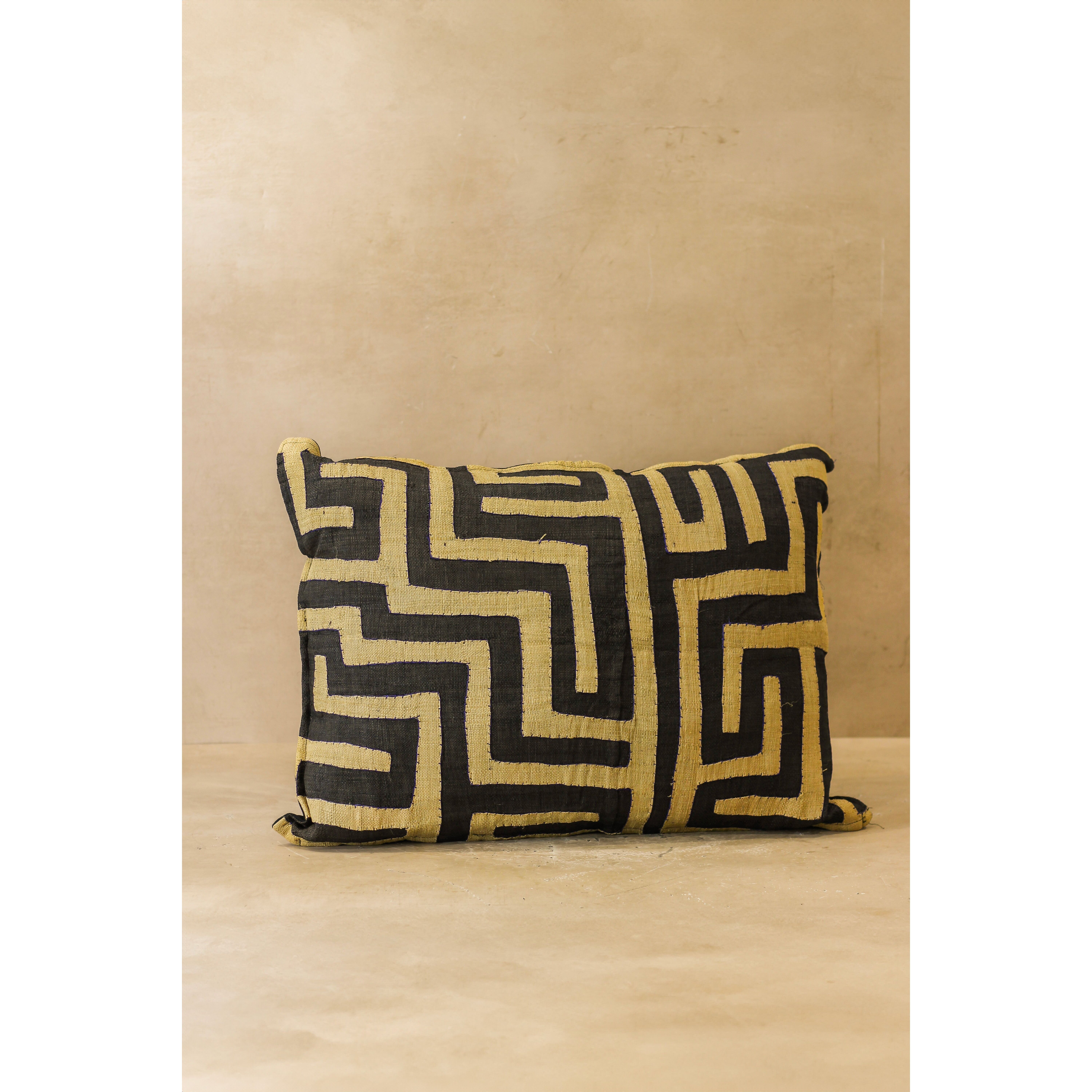 Coussin en tissu Kuba grand format
