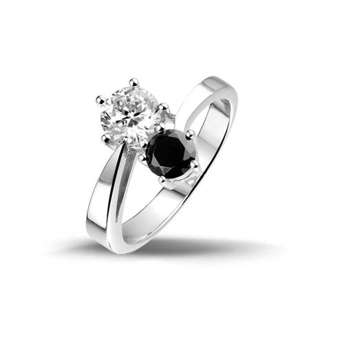 Silver solitaire ring with white + black zirconia rhodium plated