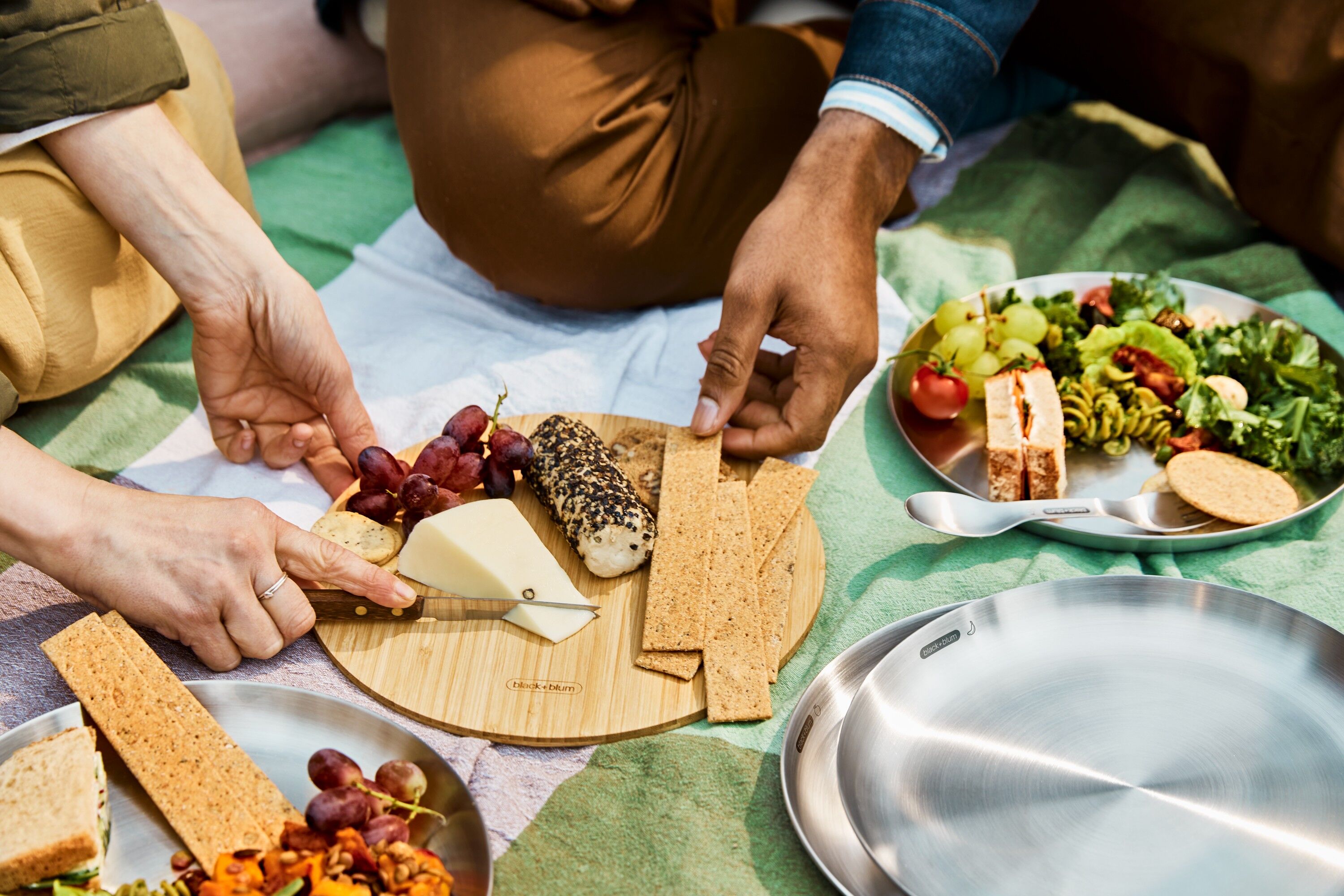 Set di piatti - 4 pezzi - acciaio inossidabile