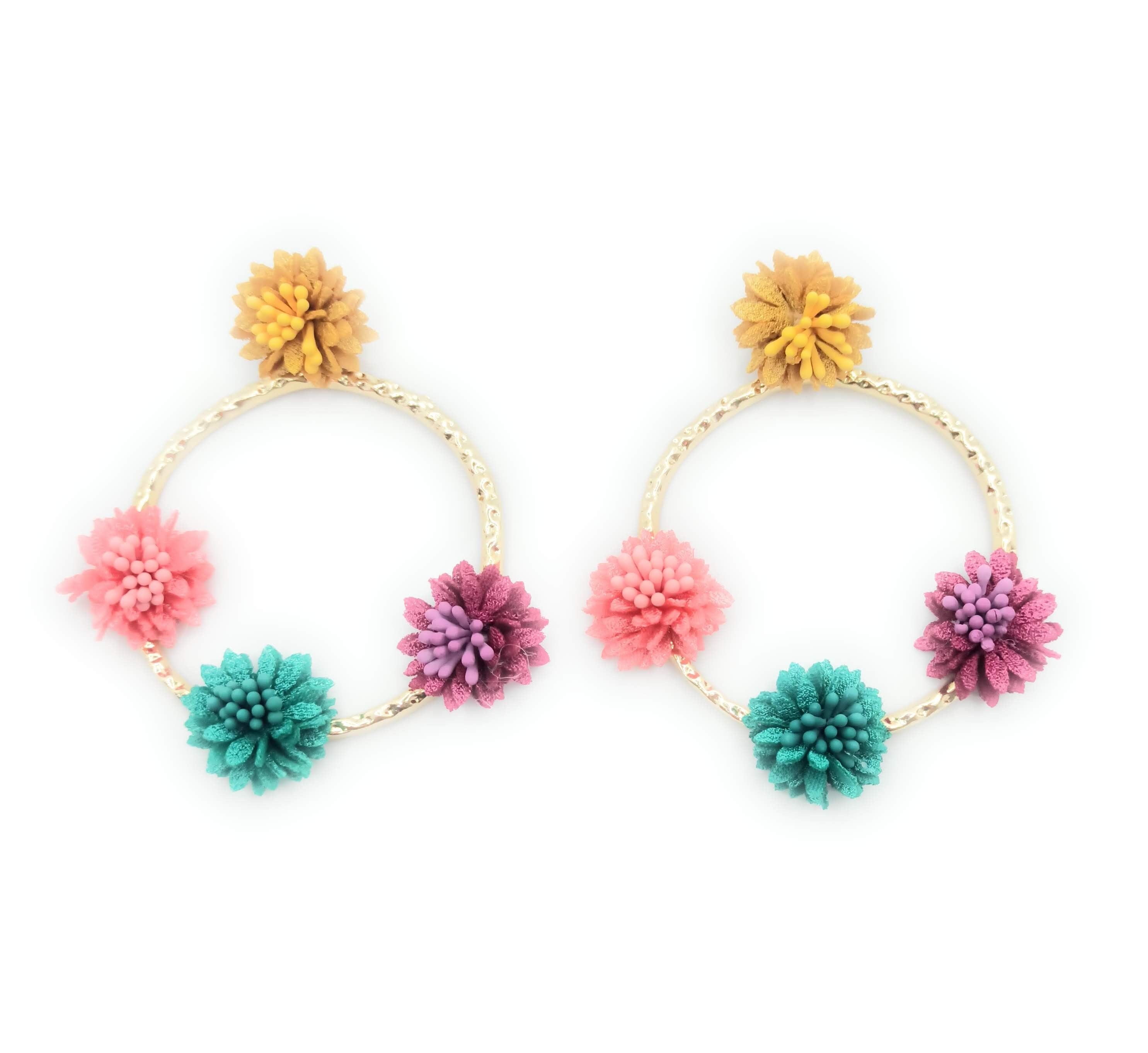 Orecchini flamenco in oro · Cerchio multifiore