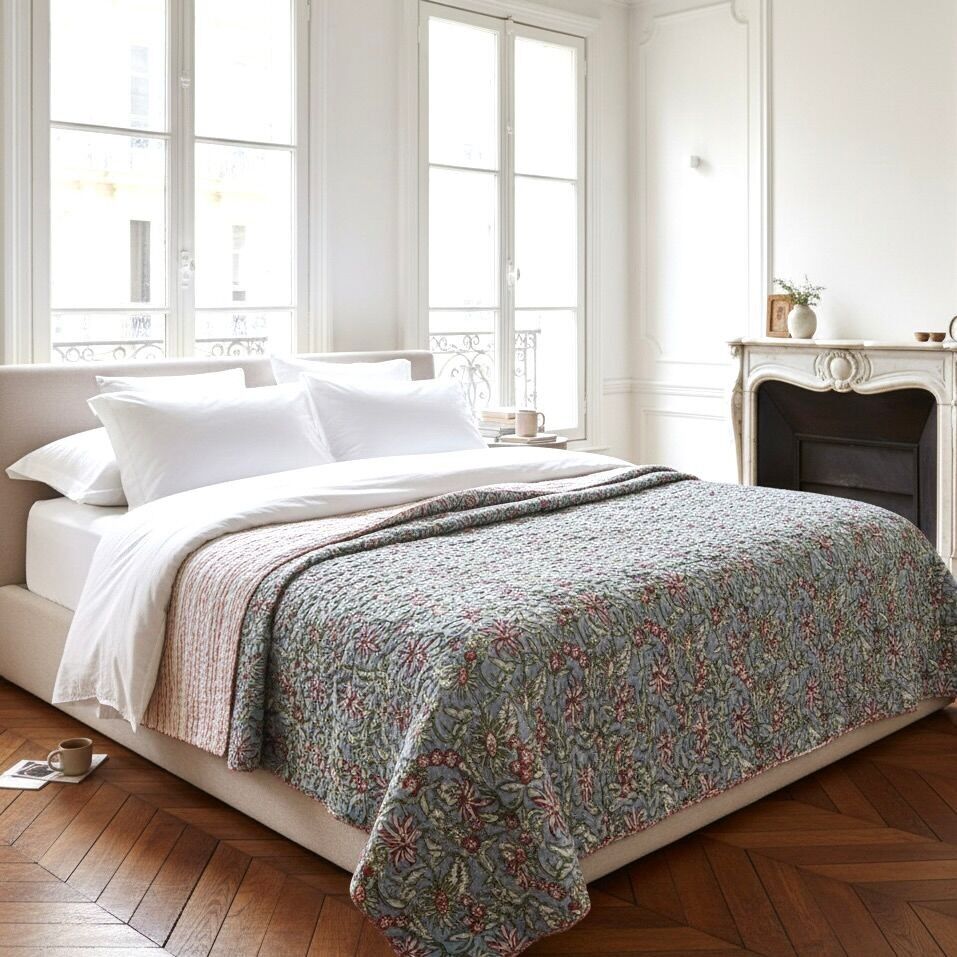 Copriletto in cotone stampato "Alma".