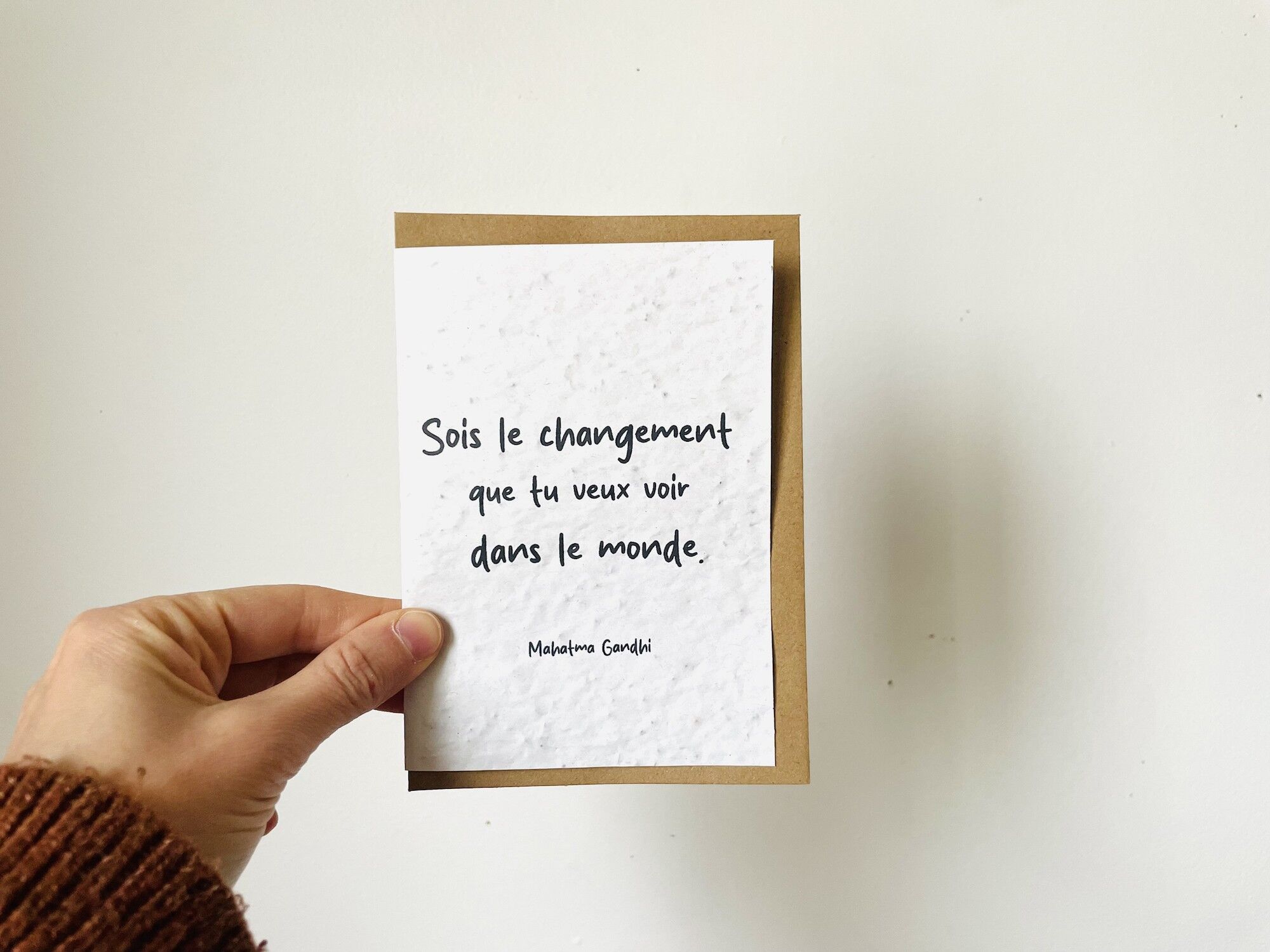 Karte zum Pflanzen mit einer positiven Botschaft