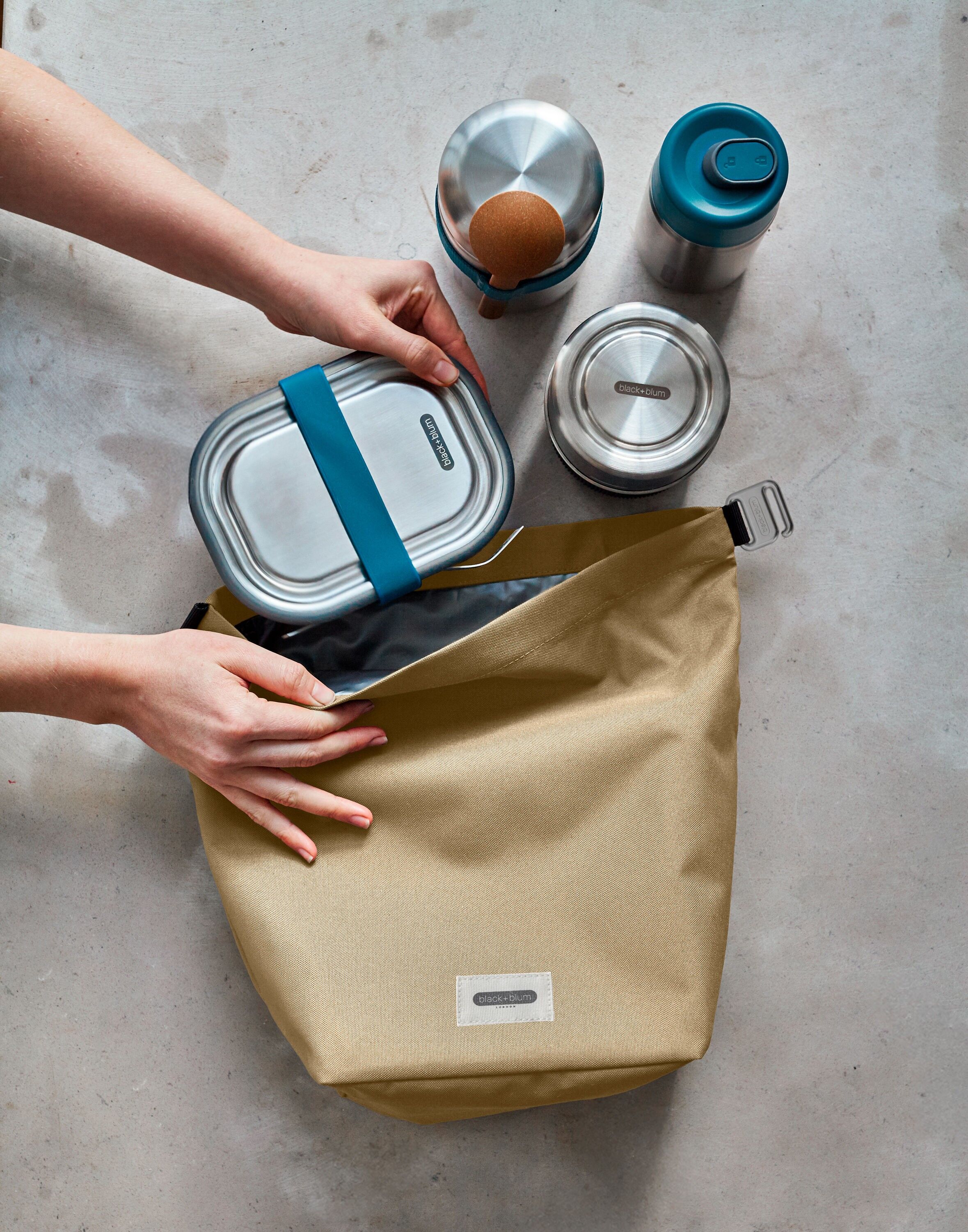 Insulated Lunch Box Bag 6.7L - Beige - Made with recycled PET