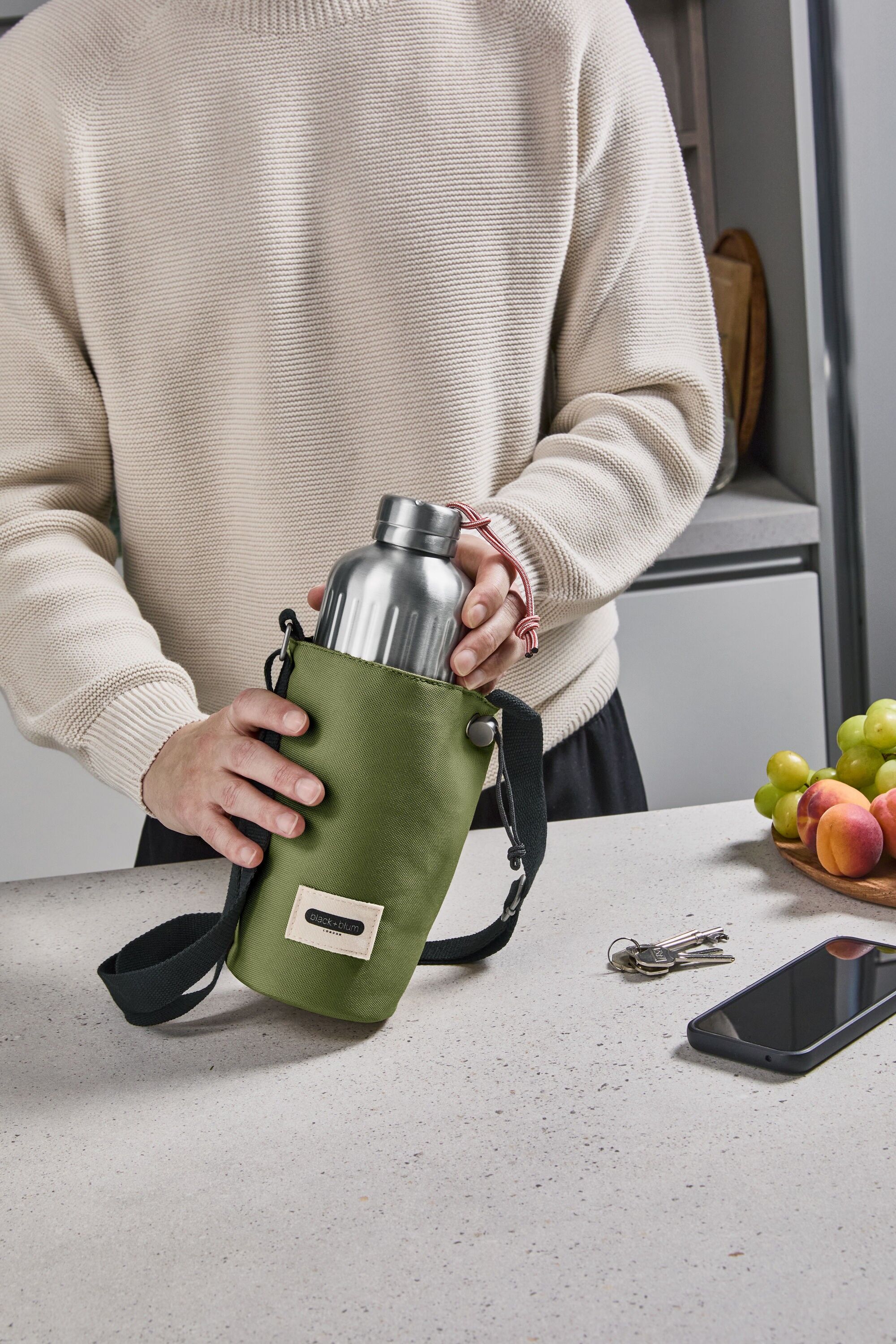 Isolierte Flaschentasche – Olivgrün – Hergestellt aus recyceltem PET