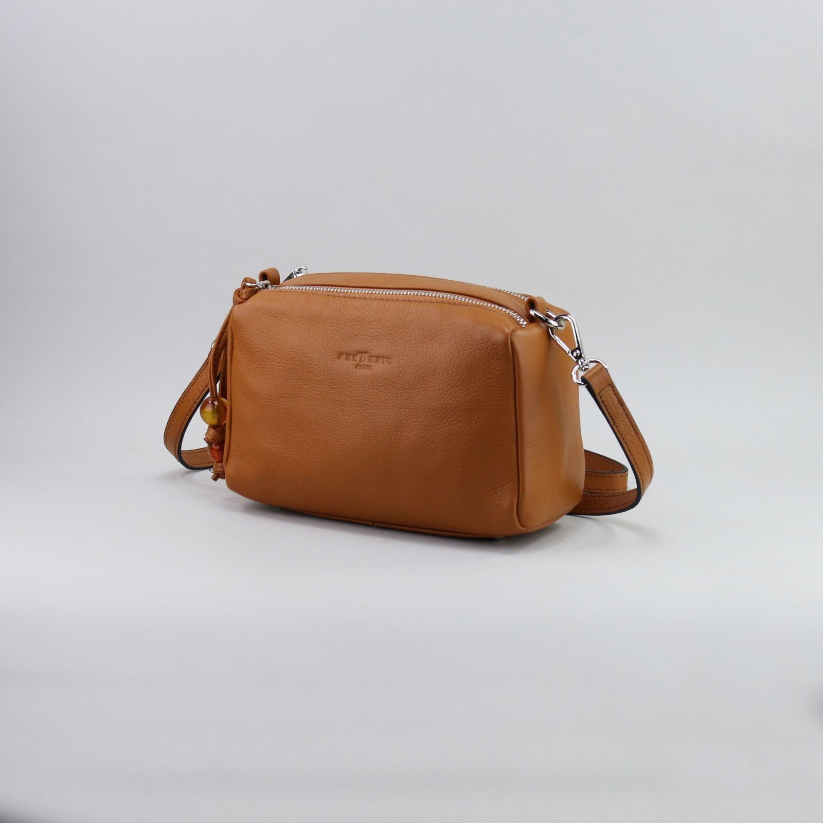 583908 Cammello - borsa in pelle