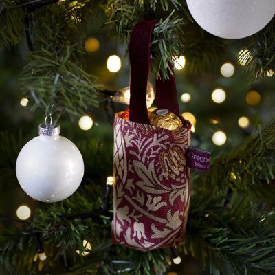 Christmas Tree Hanging Pouch in Snakeshead Red (pack of 3)