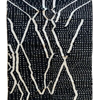 Black and white Moroccan Berber rug 191 x 270 cm