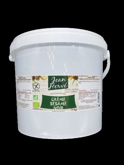 Black sesame cream and whole sesame