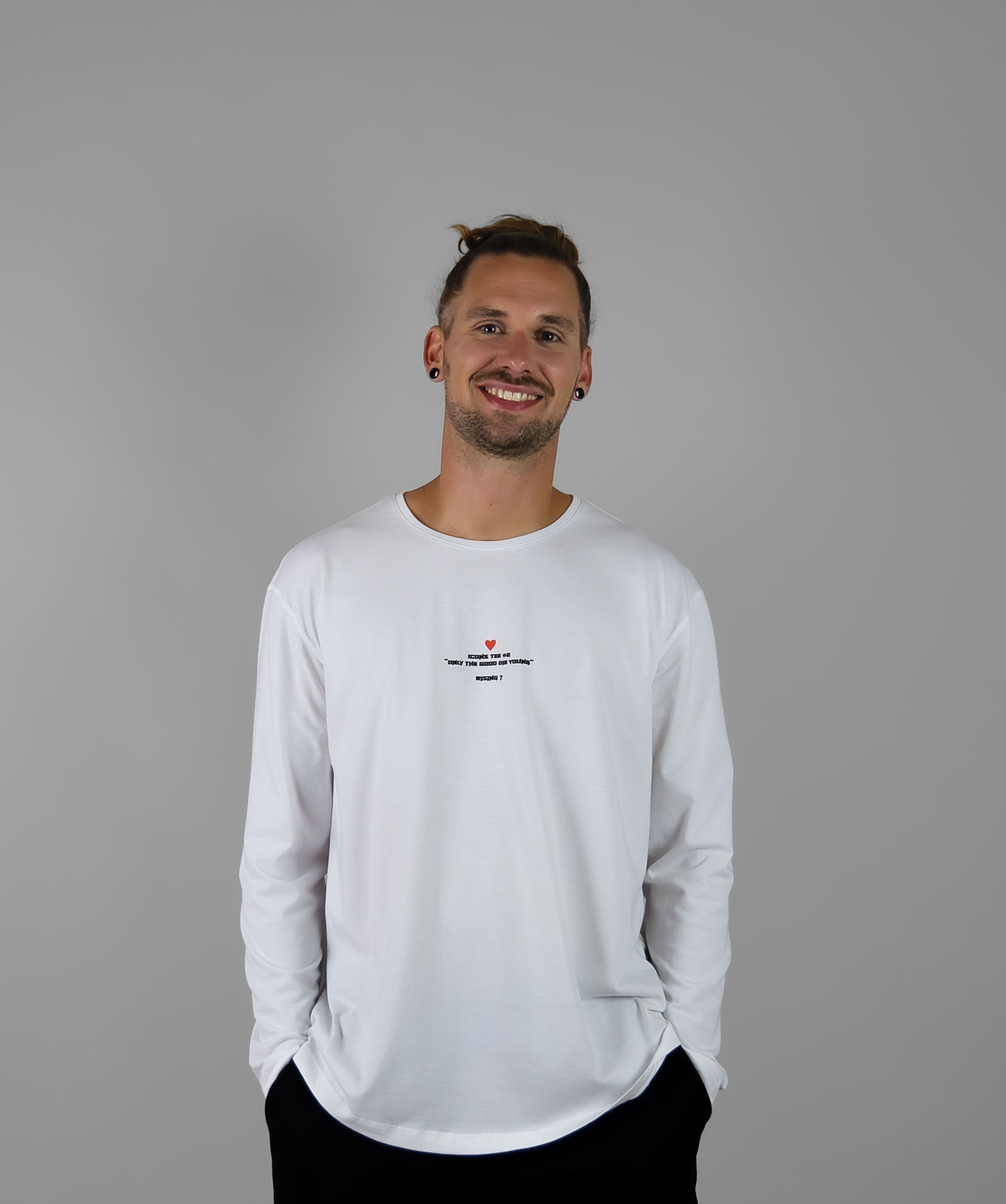 Maglietta a maniche lunghe 7th Festival – Omaggio senza tempo alle leggende della musica con l'iconico design del festival