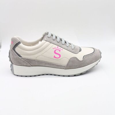 Baskets grises
