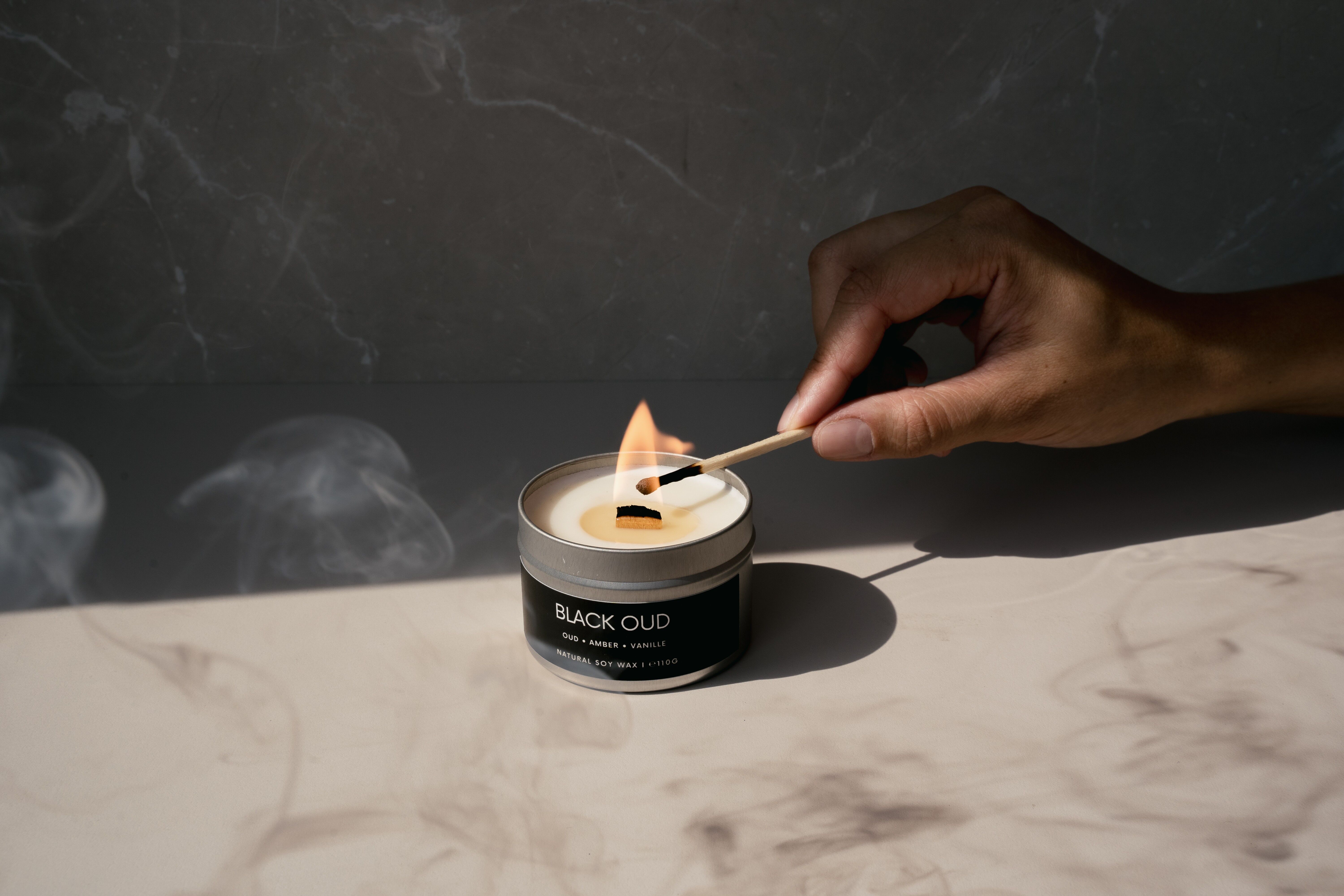 Duftkerze Black Oud – Holzdocht & Sojawachs