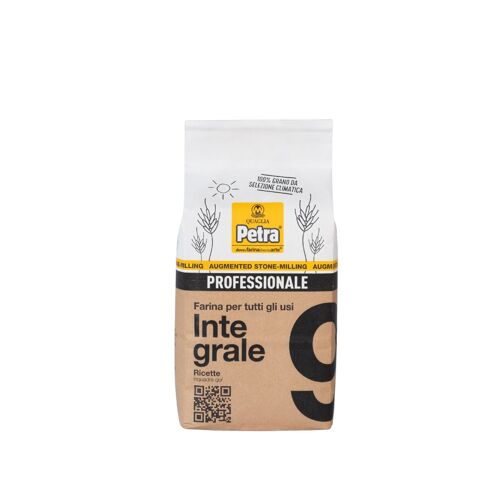 PETRA 9 - Farina di grano tenero integrale macinata a pietra da grano selezionata climaticamente