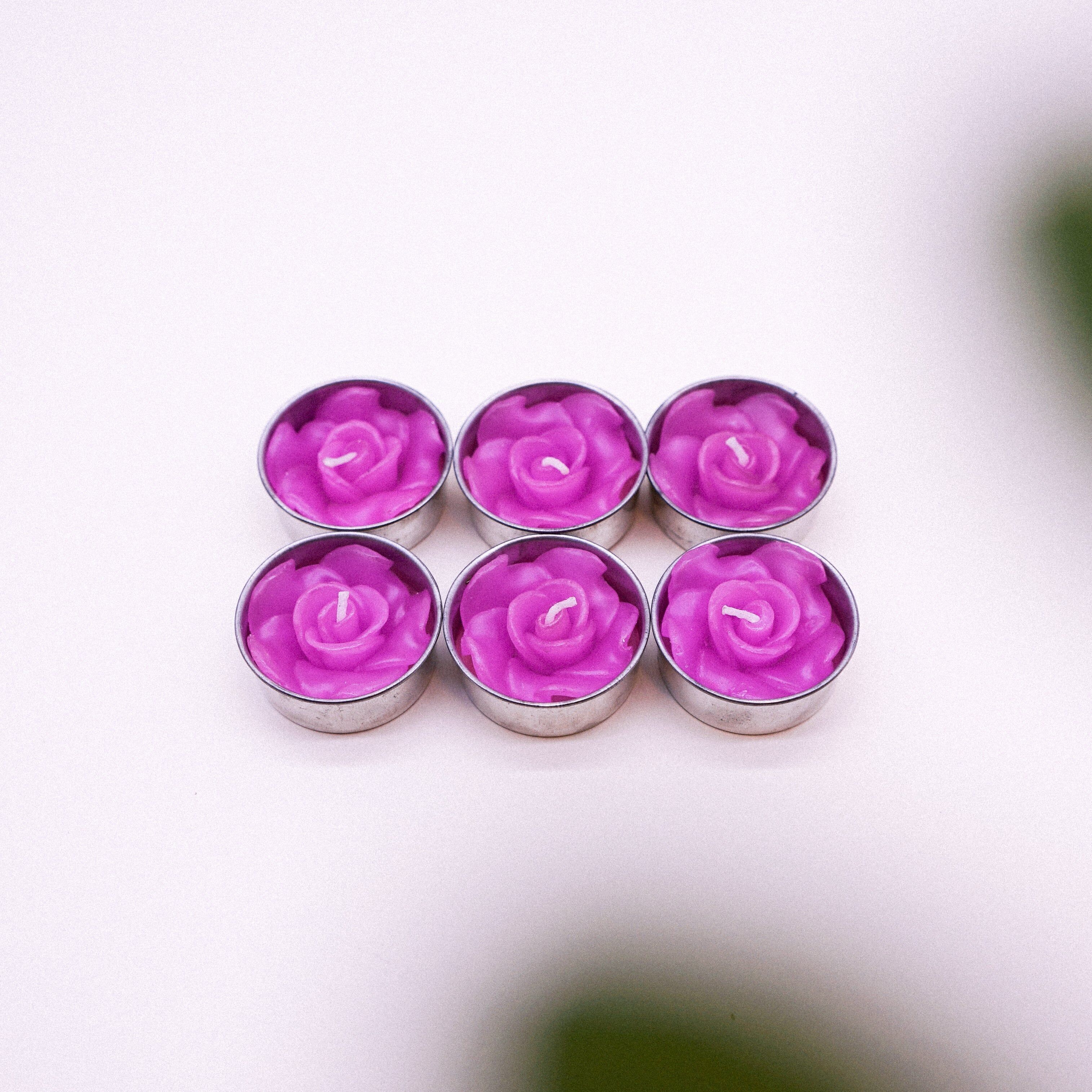 Velas de té con aroma a rosas rosadas