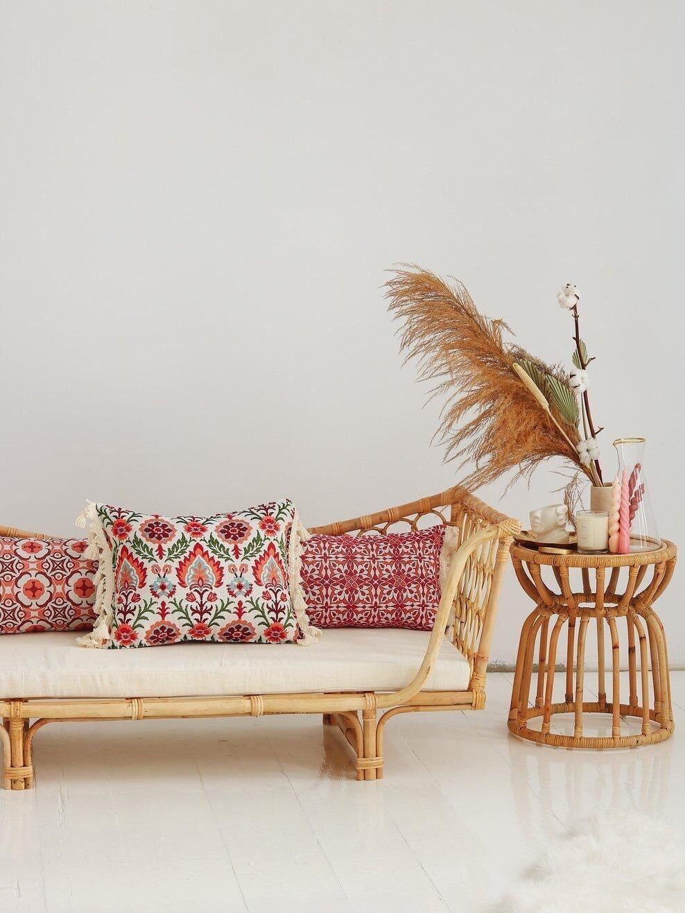 "Scarlet iris in Cancaya" pillow with fringe