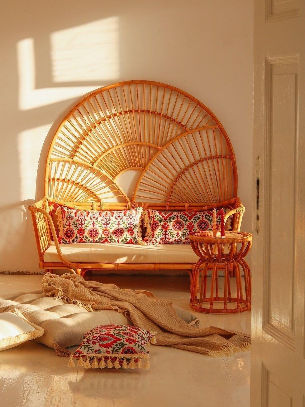 "Scarlet iris in Cancaya" pillow with fringe